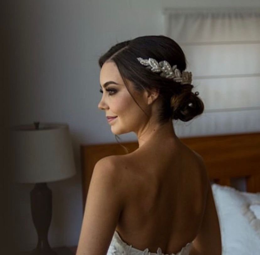 Stunning Hairstyles for Brides in 2023 Hair Styling Ideas for Your Wedding   Beautifully Me