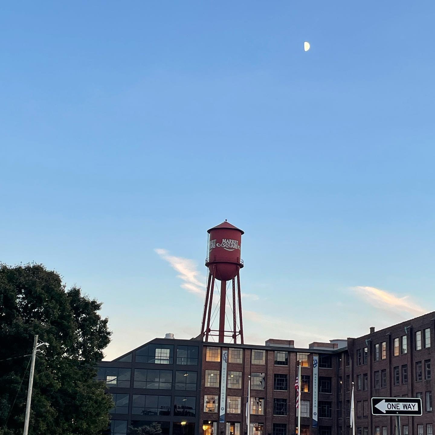 Ahhh&hellip;back in High Point and all is right! Let the shenanigans begin 😉 #hpmkt2021 #charcuterieandwinealways