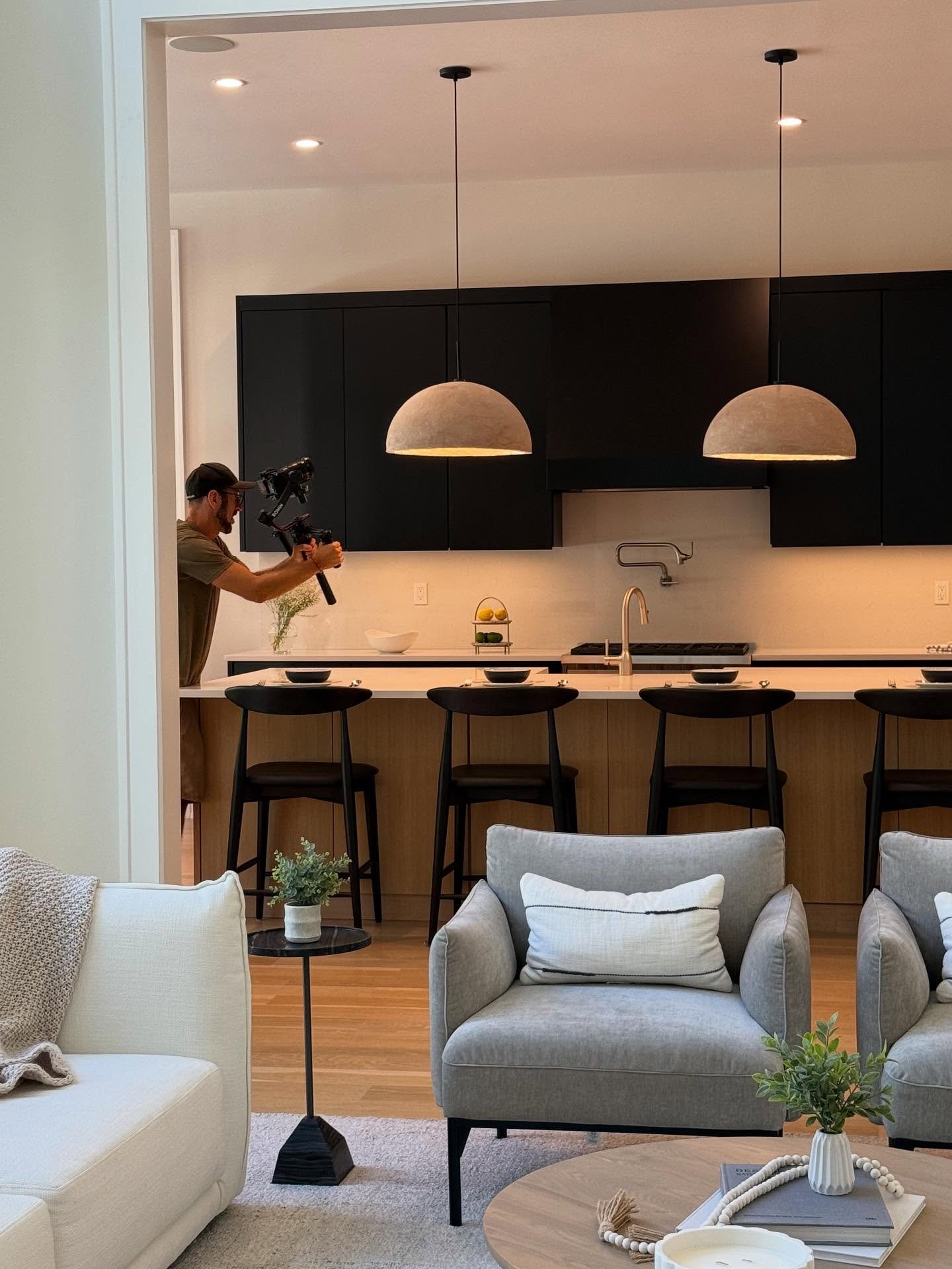 A little behind the scenes of  our photoshoot with @roadkproductions @linseyslens_ Can&rsquo;t wait to see the final product!