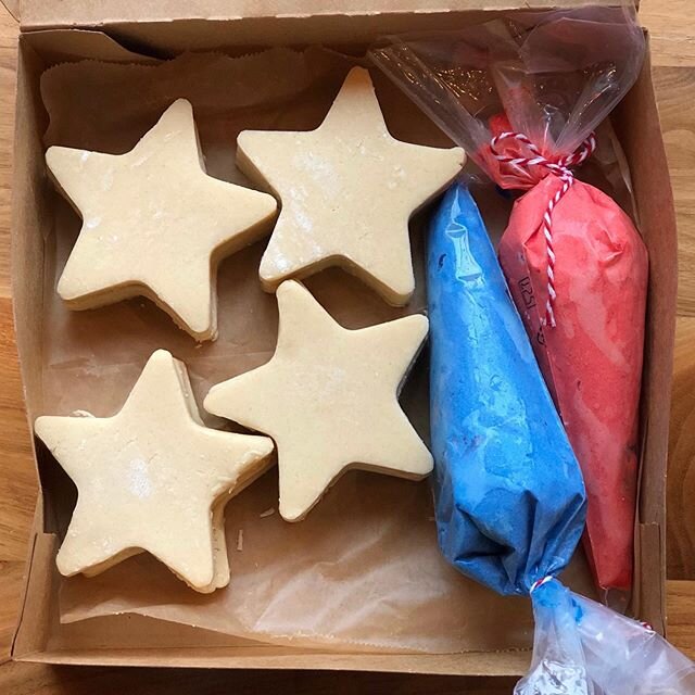 🇺🇸Patriotic Pop-Up🇺🇸 ❤️ Stars &amp; Stripes Cookie Kit-DIY! All you need to bake &amp; decorate our famous cookies at home. 🤍Patriotic Pastry Pack- includes one each of our blueberry, strawberry, and lemon danishes.
💙Both! 
Get &lsquo;em while 