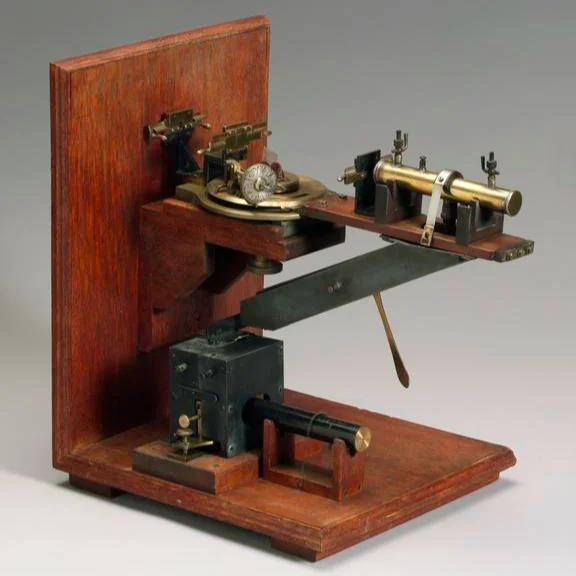 'Bragg X-ray spectrometer, England, 1910-1926' with Claire Murray