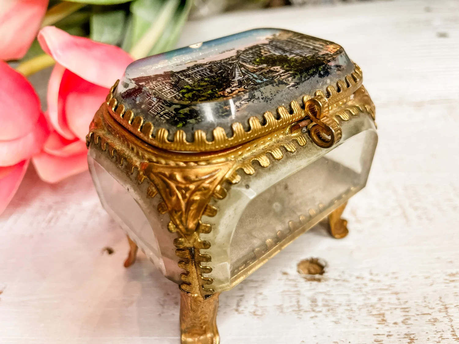 Boîte ancienne avec miroir - France