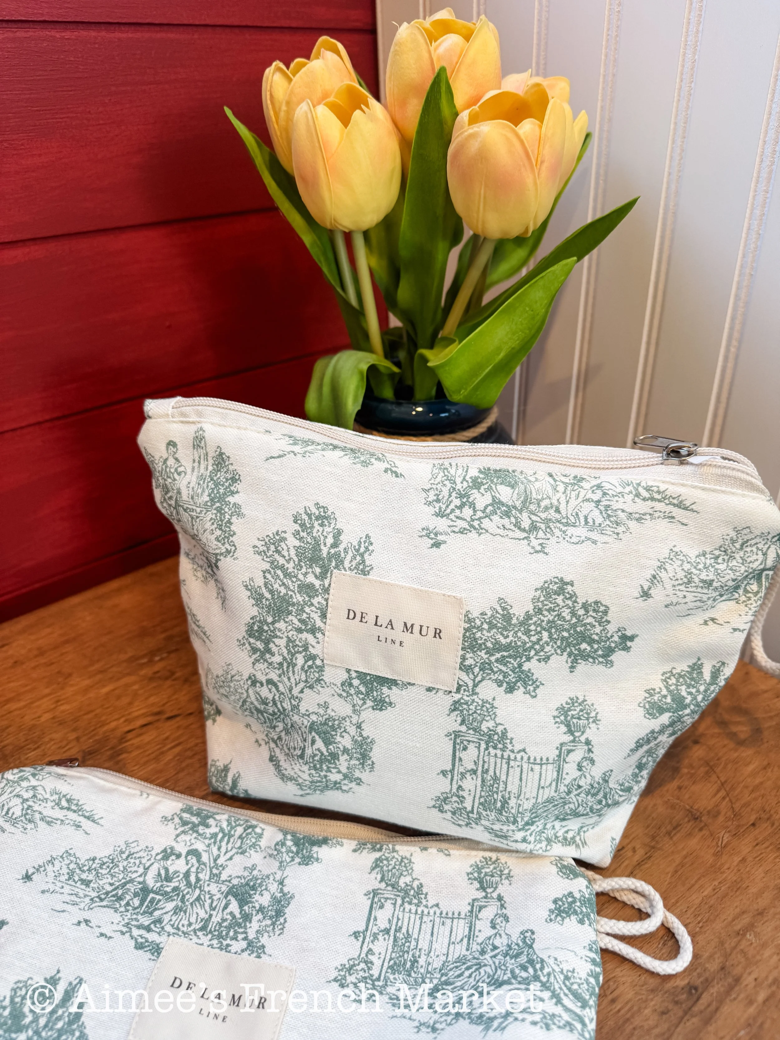 Green Toile Makeup Travel Bag 💚