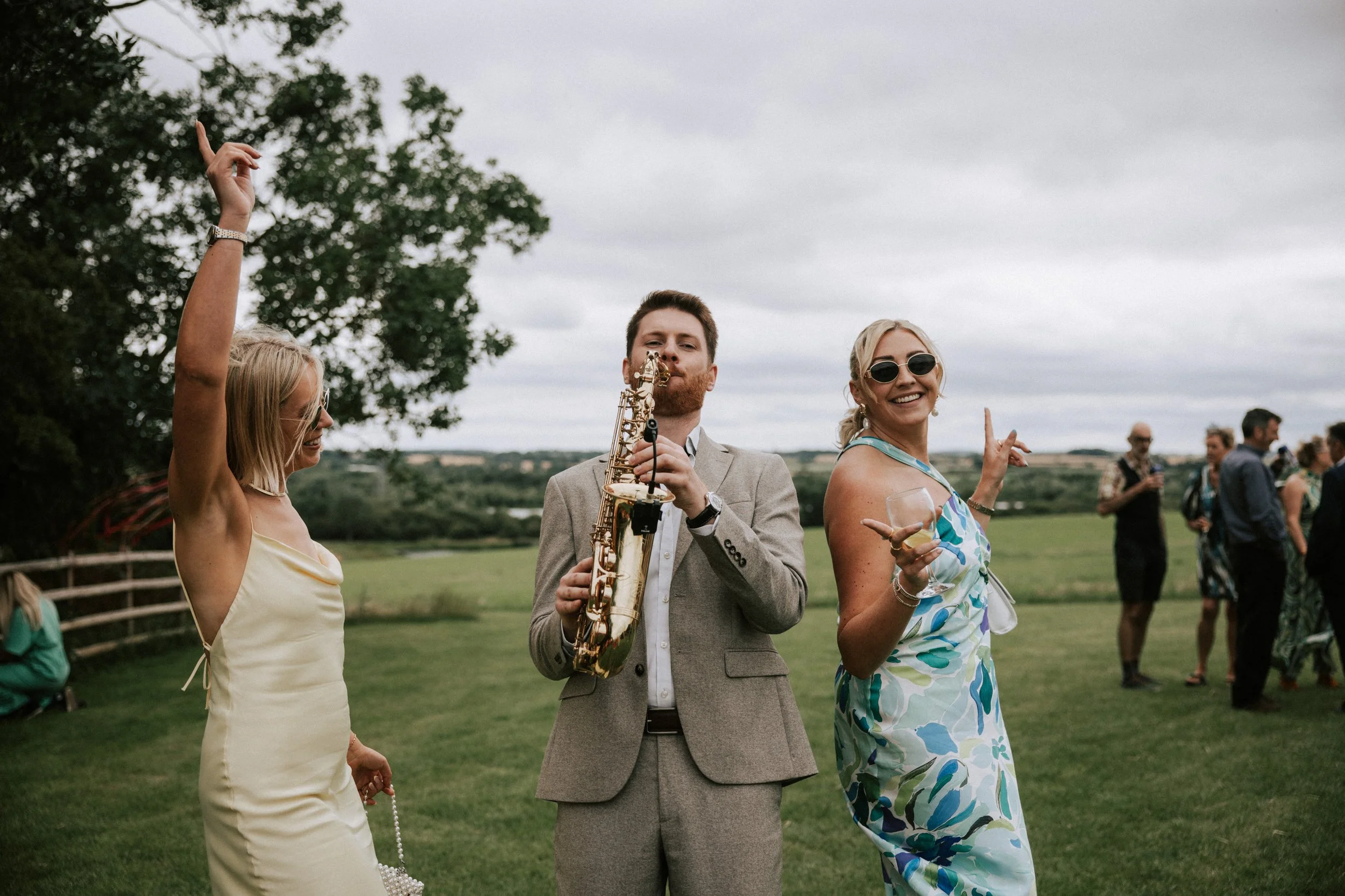 24-07-20 Hannah & Genevieve (Hawthorn Grove, Northamptonshire) HannahandGen-NickiSheaPhotography-670.jpg