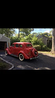 1935 Ford Sedan