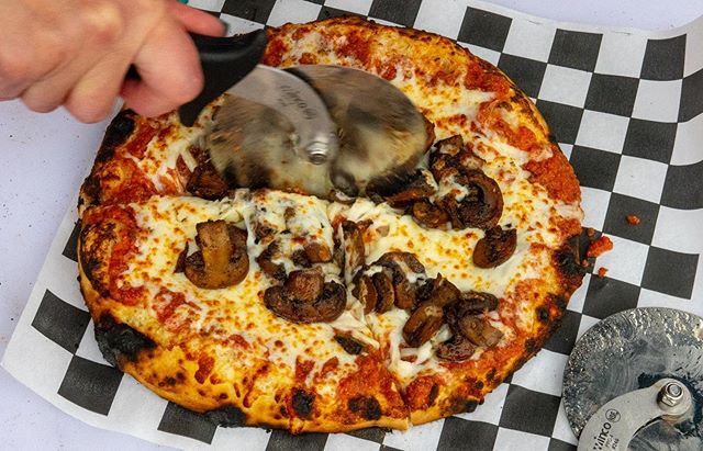 Grab a pie at Helltown Taproom this Friday from 4:30-10PM. There will be great beer, live music, and our wood-fired pizza. 
5578 Old William Penn Hwy, Export, PA 15632

#pittsburgh #pizza #woodfired #brewery #livemusic #pittsburghevents #pgh #burgh #