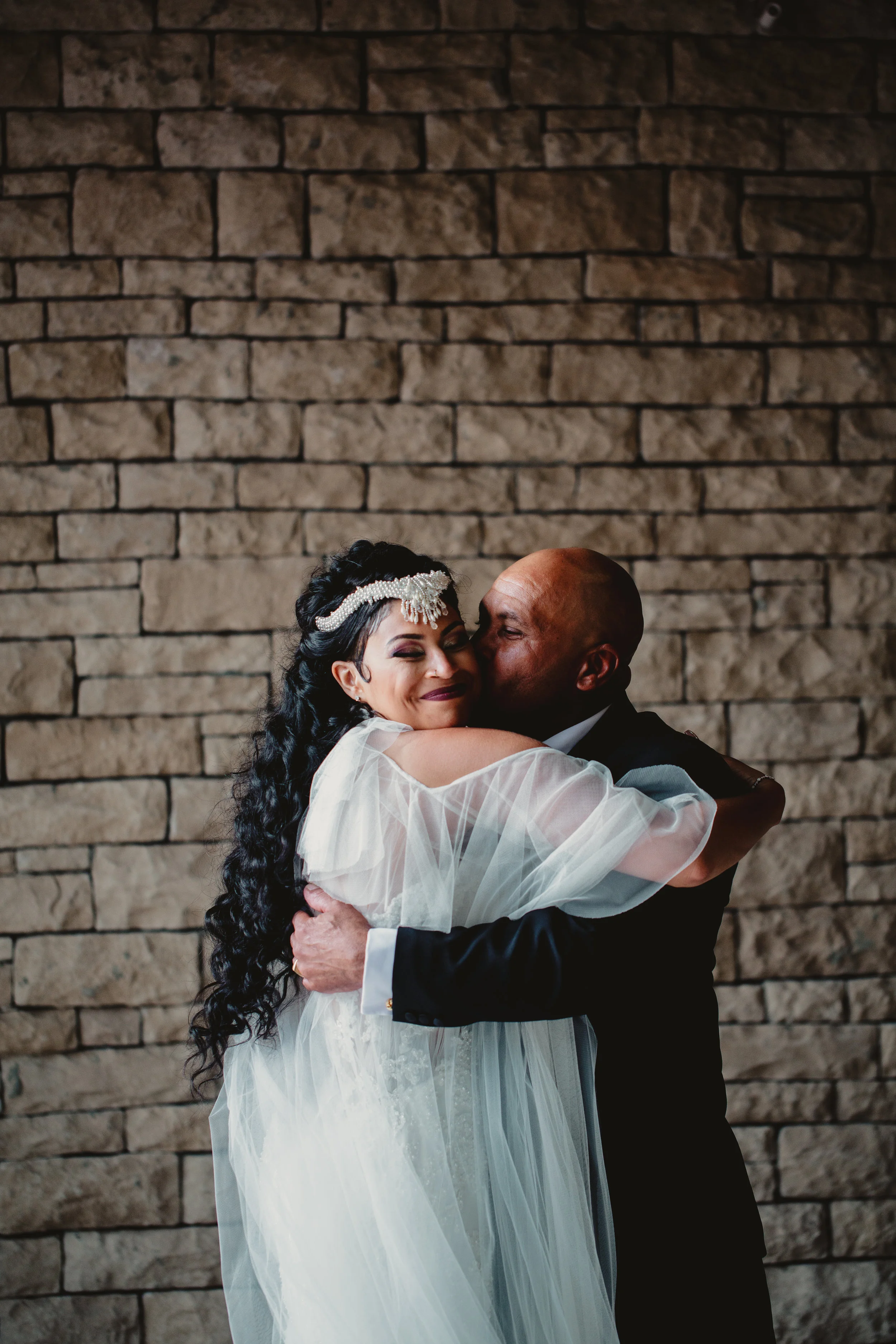 MonaBrock_Wedding_Previews-34.jpg