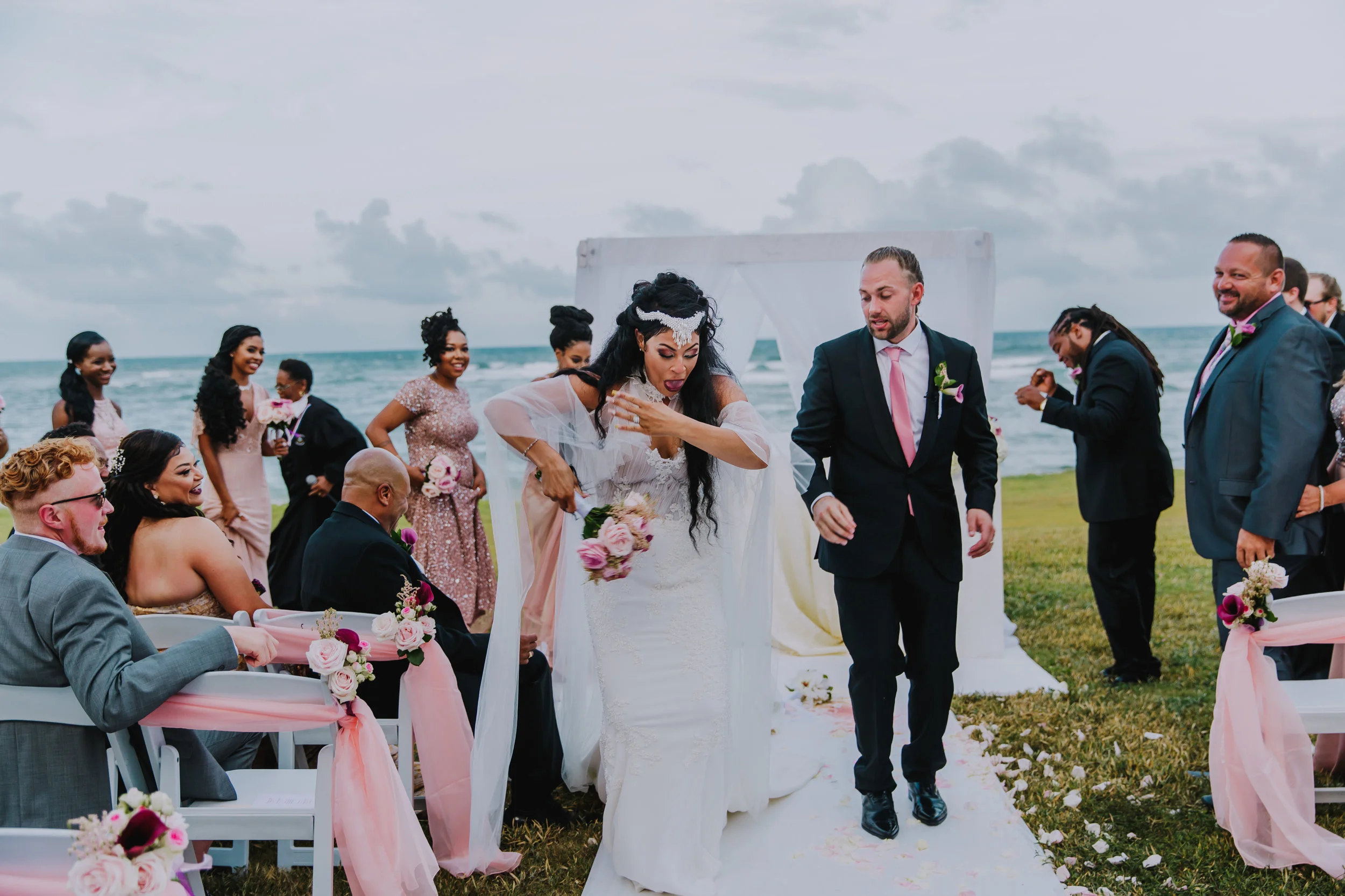 MonaBrock_Wedding_Previews-53.jpg
