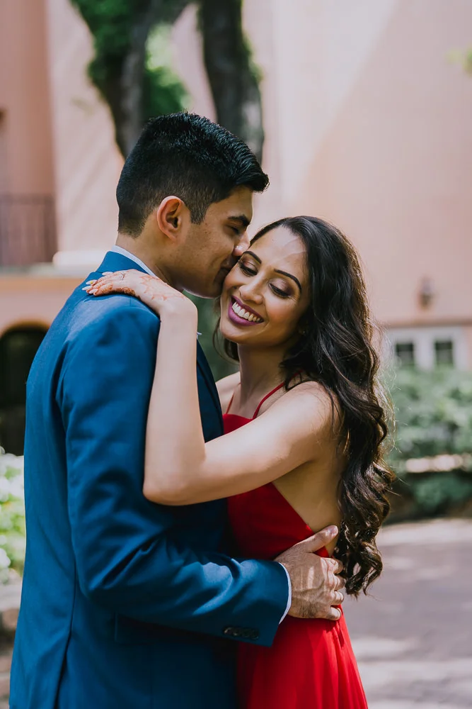 2018_VL_EngagementSession_Small-41.jpg
