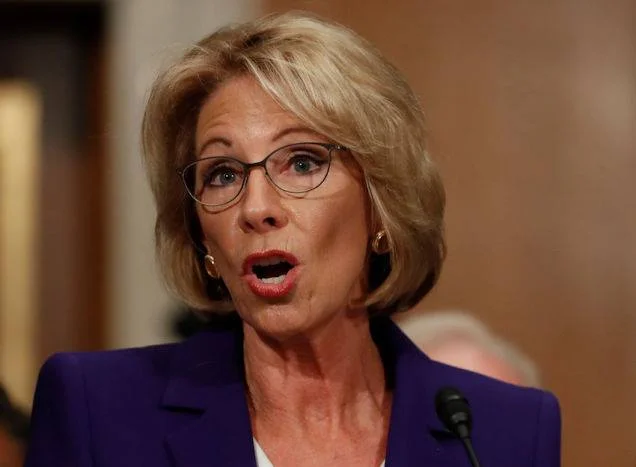 devos.jpg