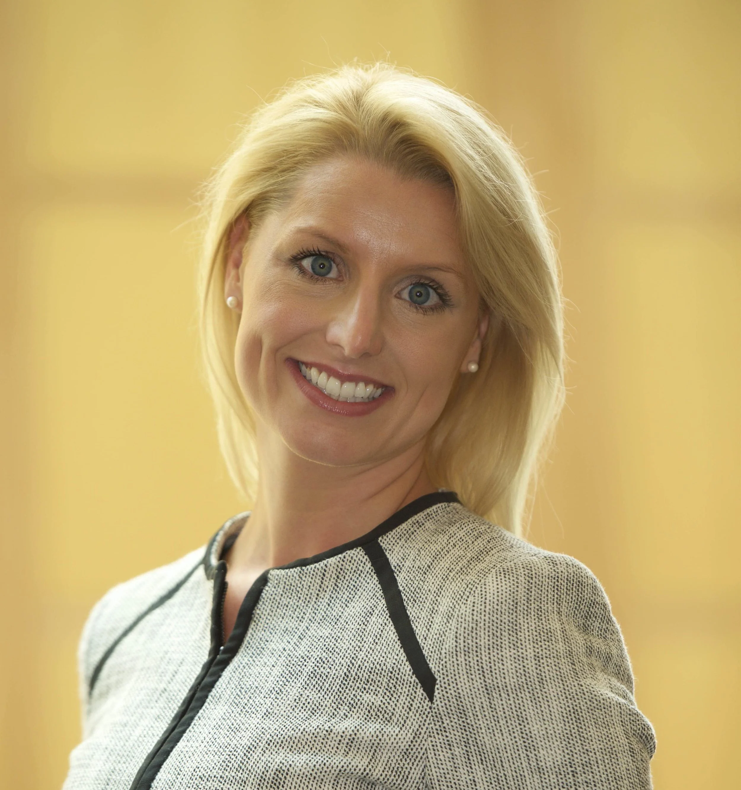 Katie Bush Headshot.jpg