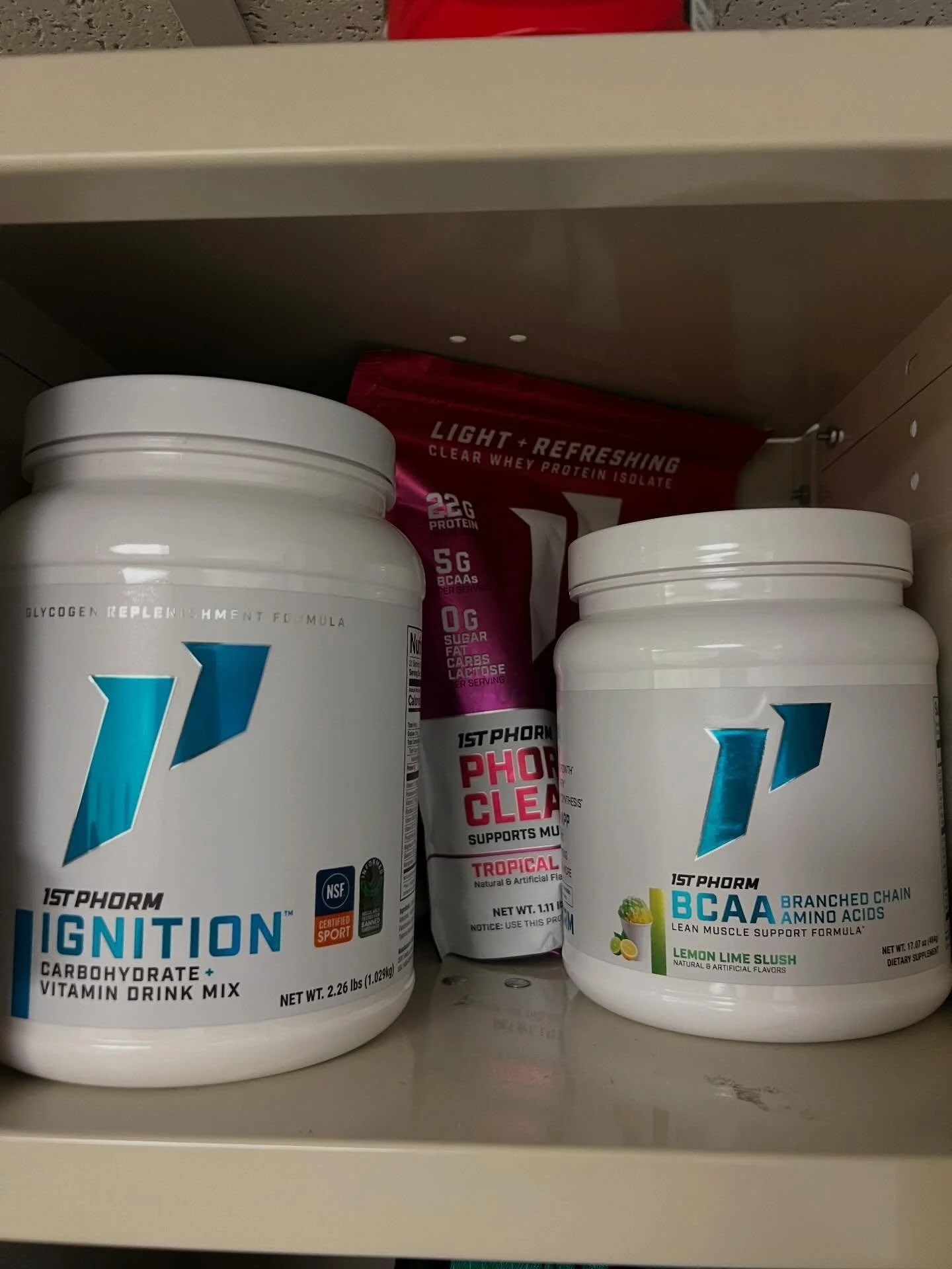 What&rsquo;s in your locker?

After a tough judo session, your body is basically in recovery mode&mdash;muscles are slightly damaged, and your energy stores are depleted. Protein and carbs each play a specific role in fixing that:

Protein &rarr; mus
