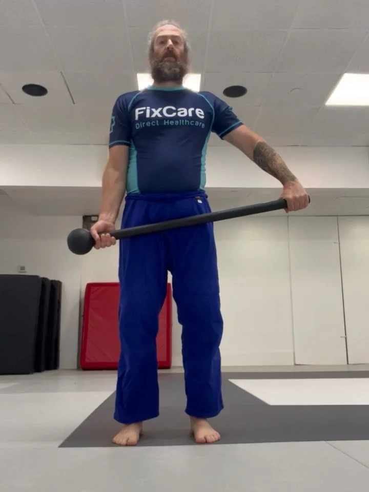 #judo warmups
#mace #steelclubs 

360s x10/10
Outside Mill x10/10
300s x20
Inside Mill x10/10
Repeat 3x