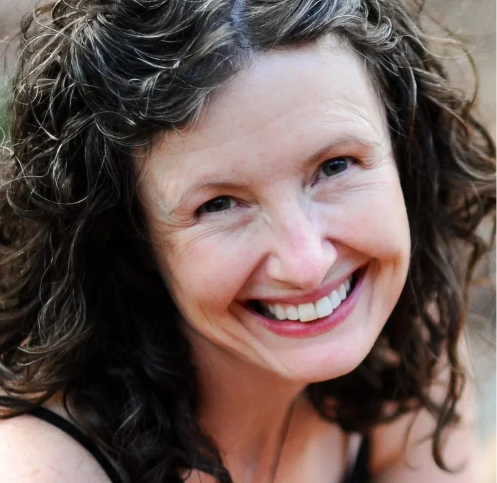 Poetry at the Lion - Kelly Madigan and friends