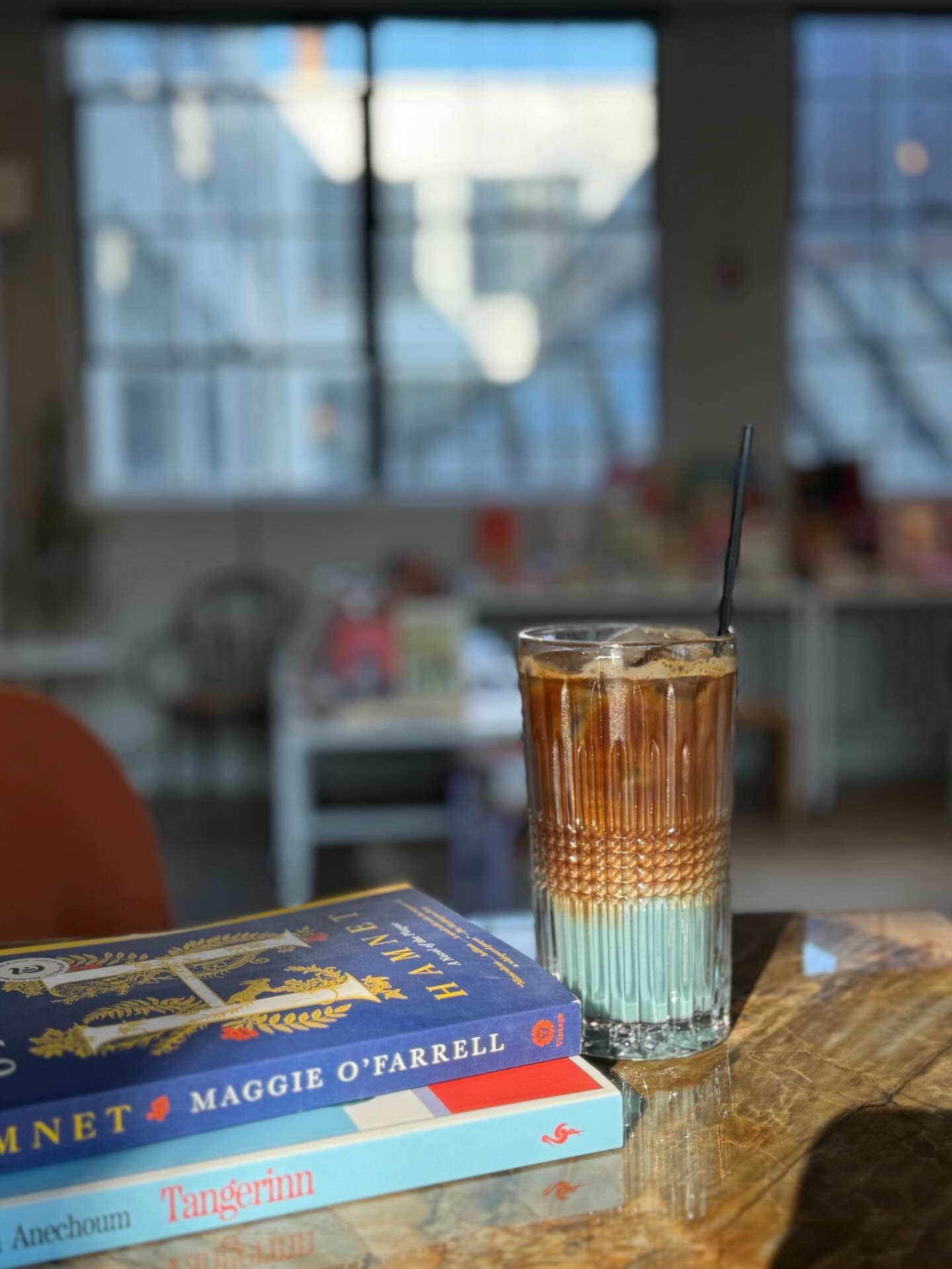 Blue skies, blue books, &amp; blue drinks fueling us up for this big week of events!

We had a great book club last night and announced our next pick is The Correspondent. Next up we have a workshop at @joyfulderm on Thursday with @jenreidmd and we&r