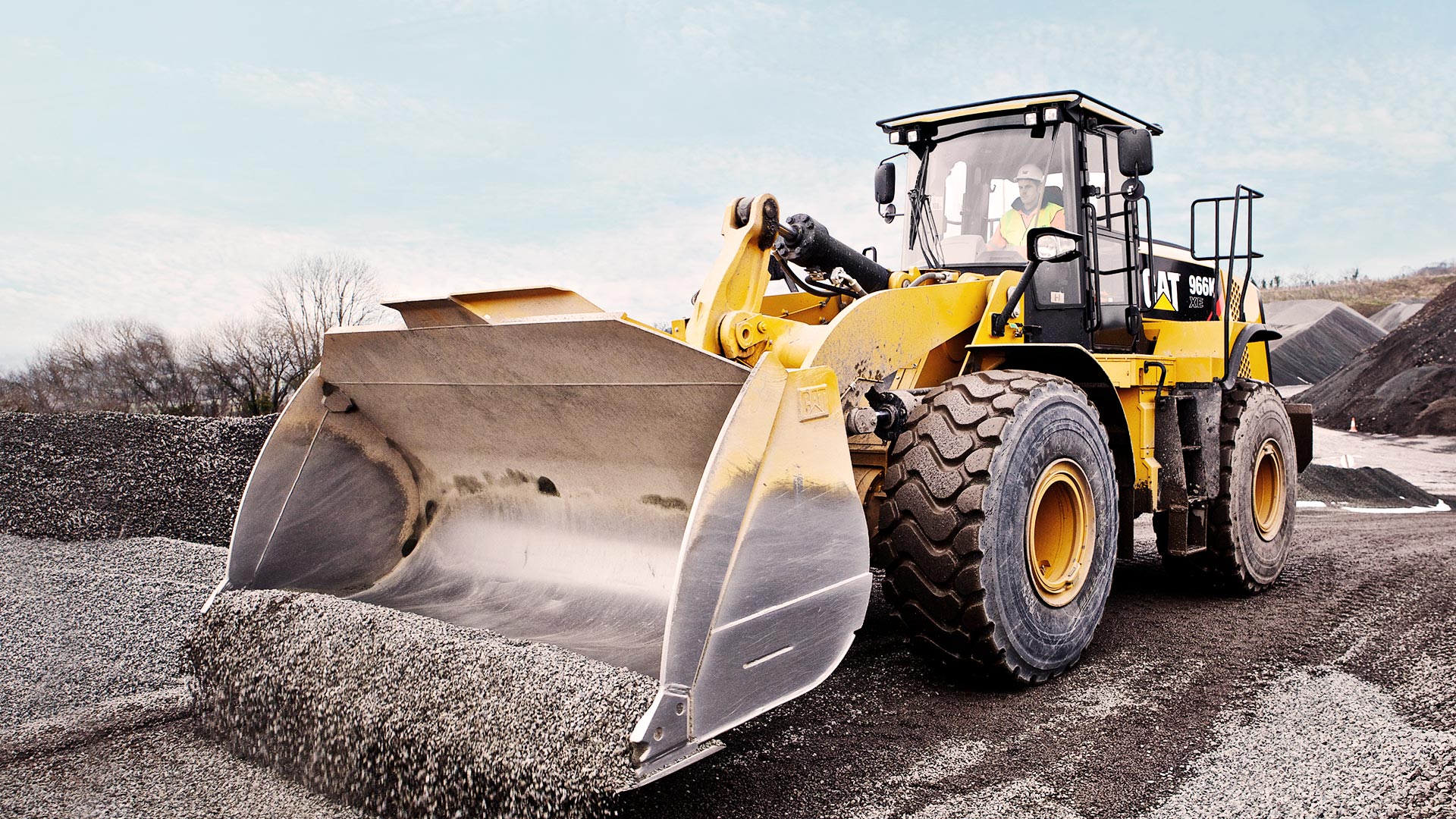 Caterpillar_966KXE_Hero.jpg