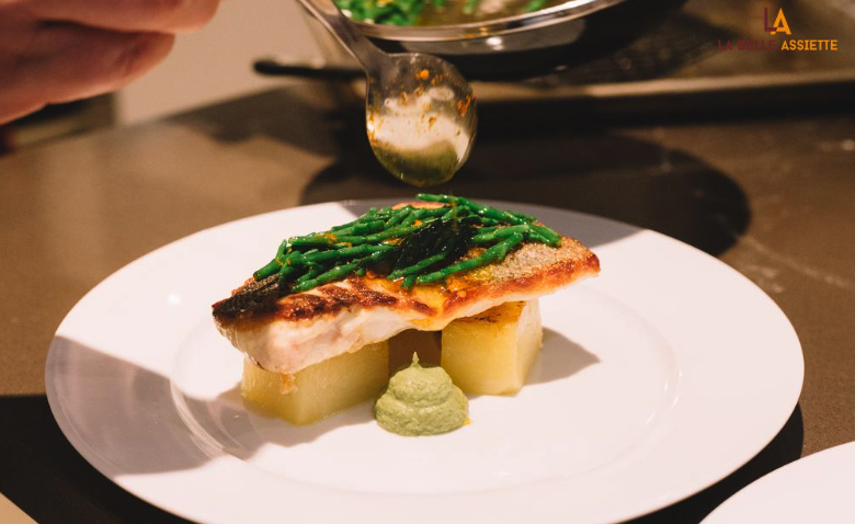 Here's another pic of Eugen's cooking, I guess to communicate how posh the food is.