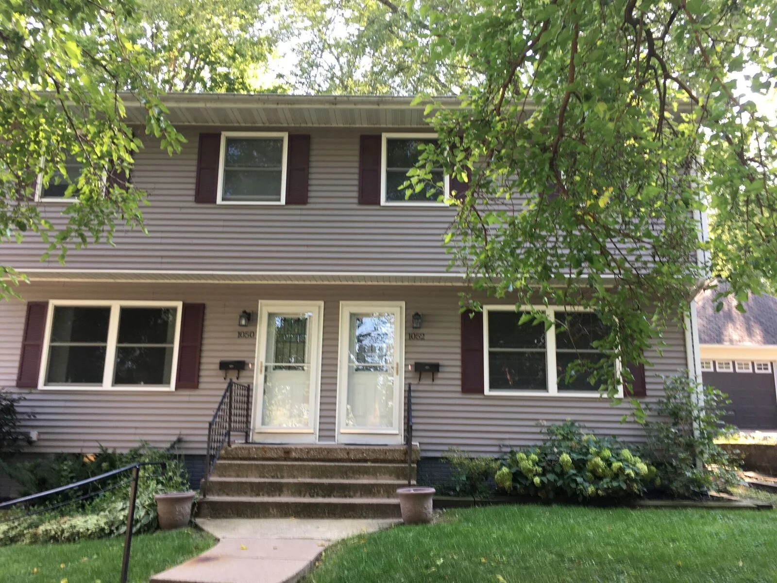 1052 W 3rd.jpg