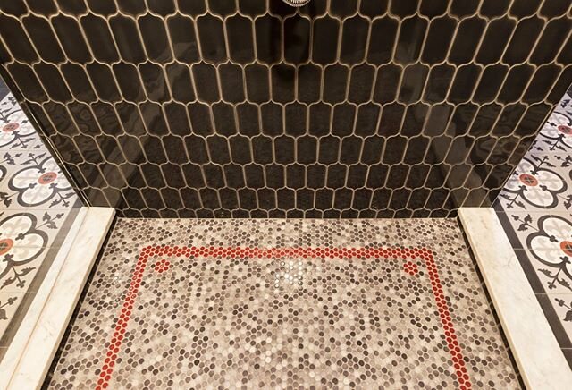 Don't you wish your shower could have tile this cool?
.
.
.
#amblerarchitects #tiletuesday #instadesign #tiles #tiled #tiling #tilework #interior #interiors #interiordesign #tileaddiction #interiordesigner #interiorinspiration #ihavethisthingwithtile