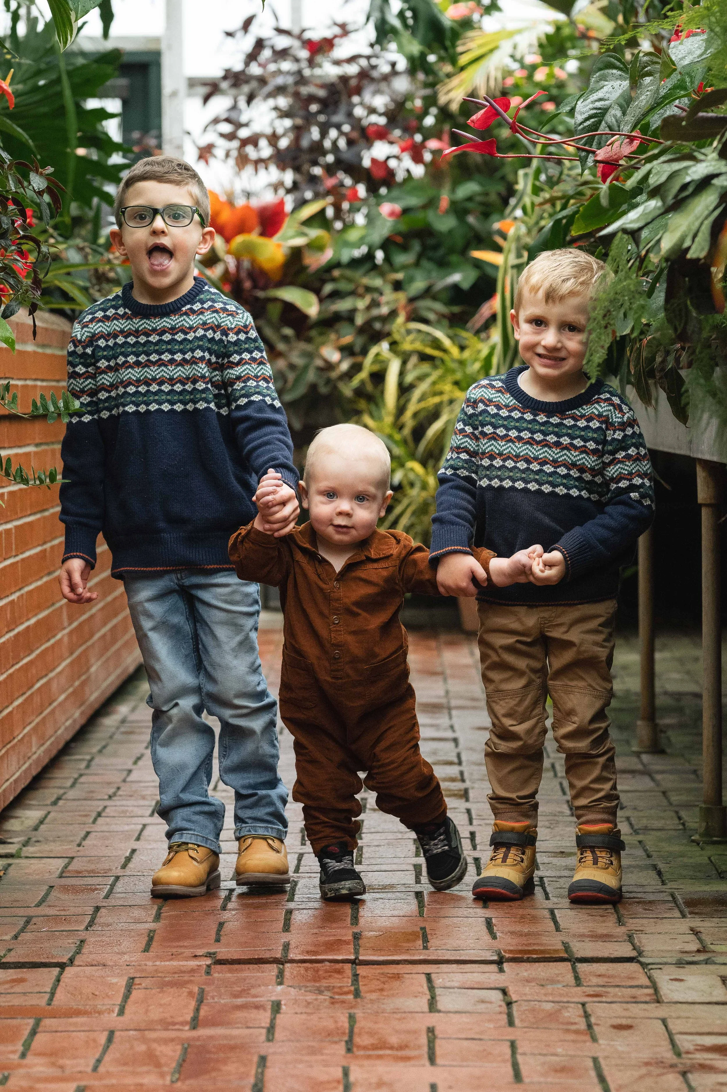 Extended family photoshoot in the biltmore gardens_raleigh family photographer-4.jpg