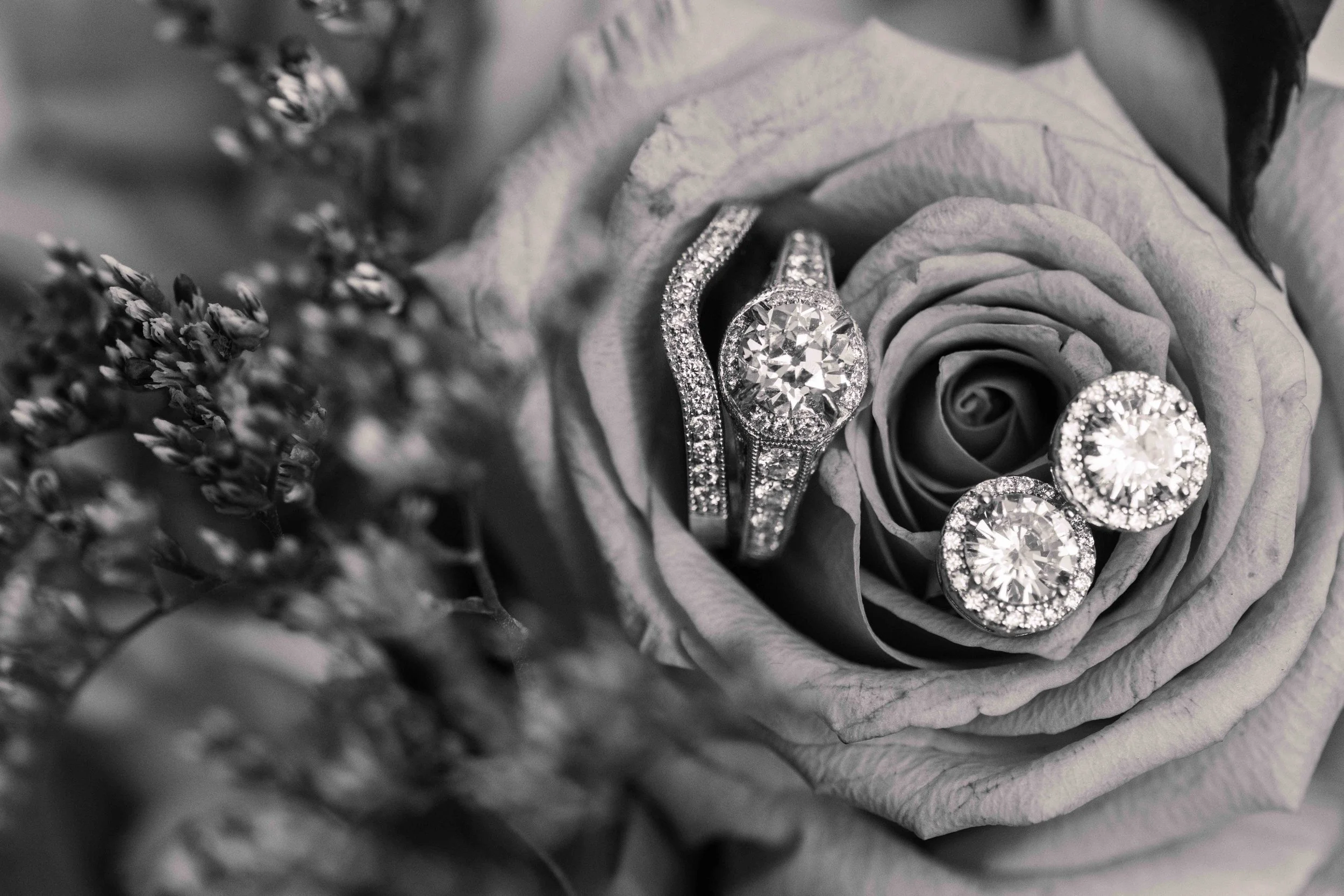Intimate Bed and Breakfast Elopement at the 1900s in at Montford_Chapel Hill Elopement photographer-4.jpg