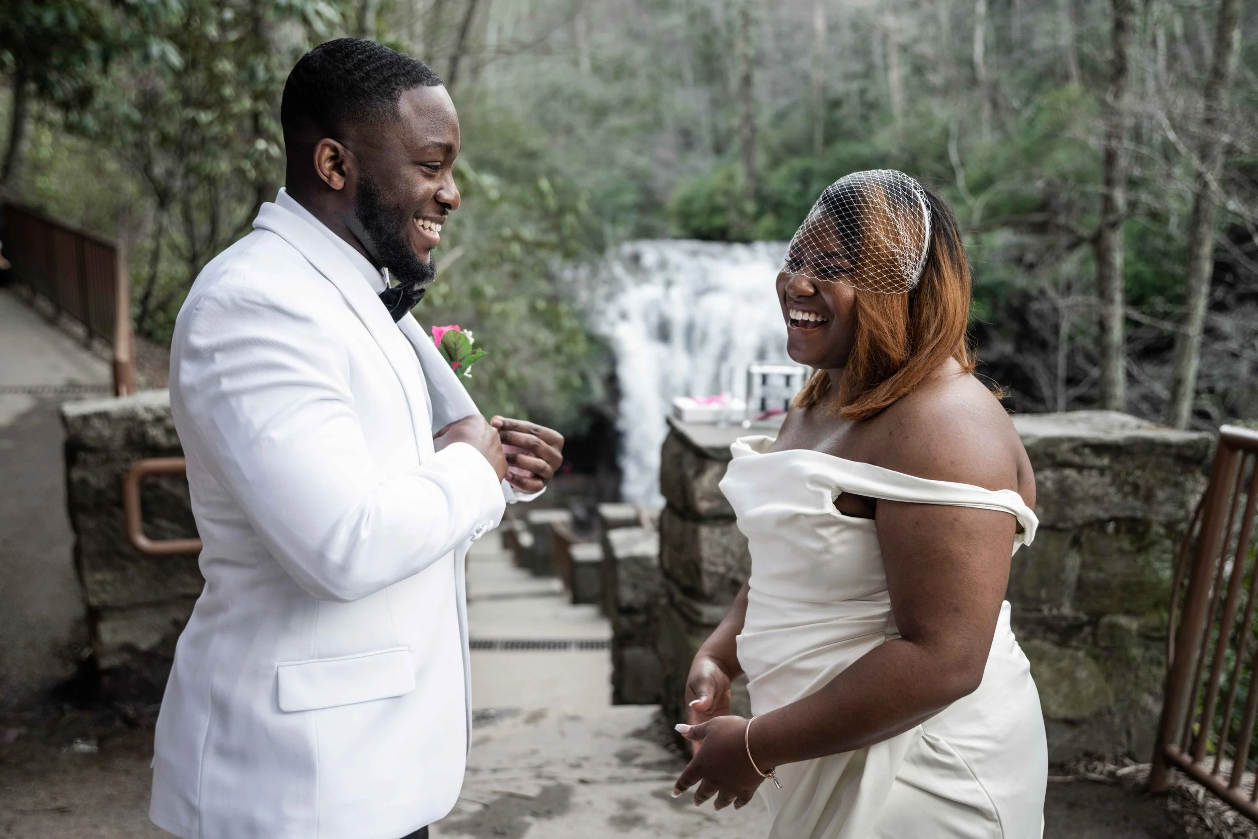 Waterfall Elopement at Dry Falls in the North Carolina Highlands_Durham Wedding Photographer-67.jpg