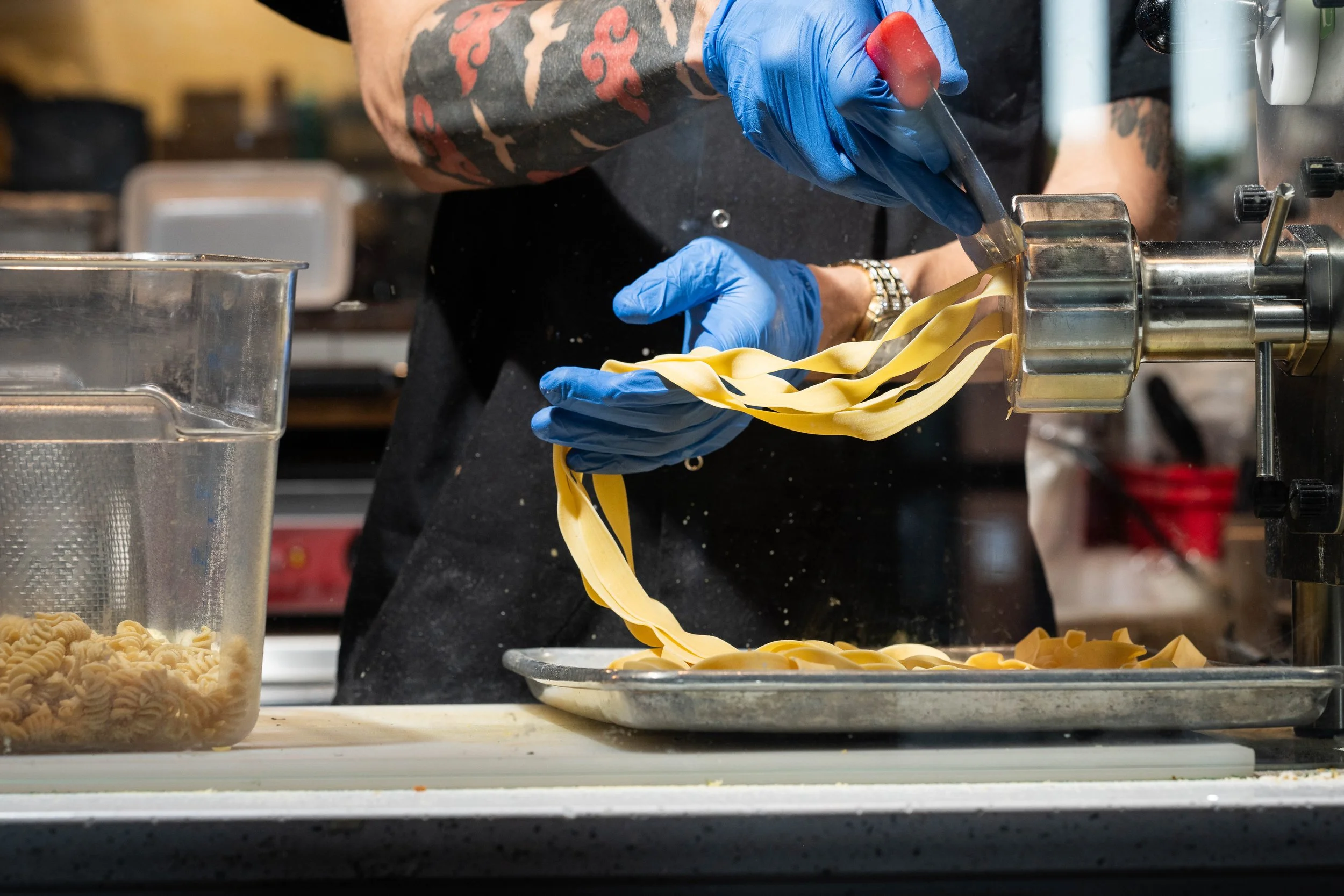 Fresco Veloce_Adrian Etheridge_Making Pasta-19.jpg