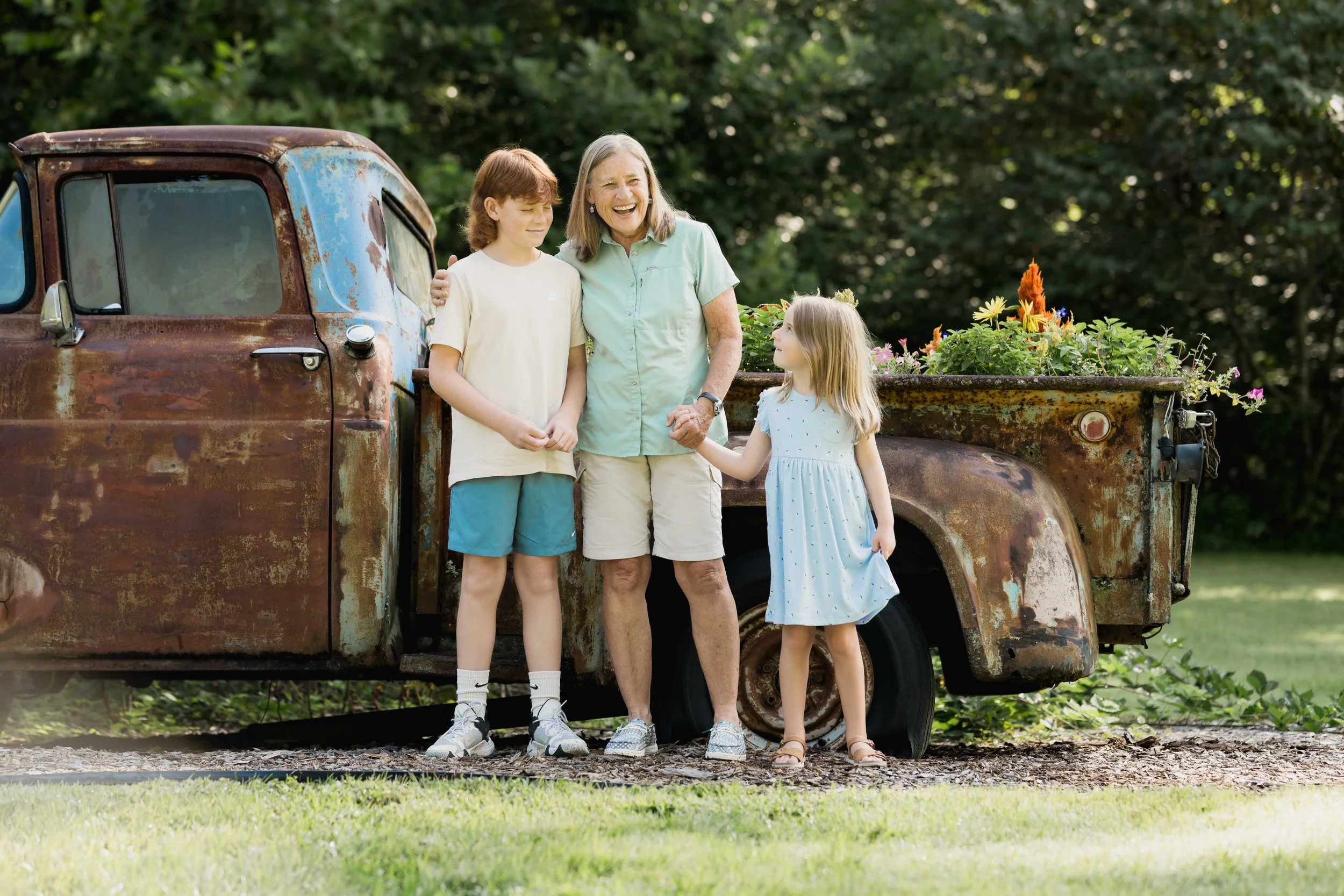 Extended Family Photoshoot at Home_Durham Family Photographer_Outdoor Family Photo Ideas-9.jpg