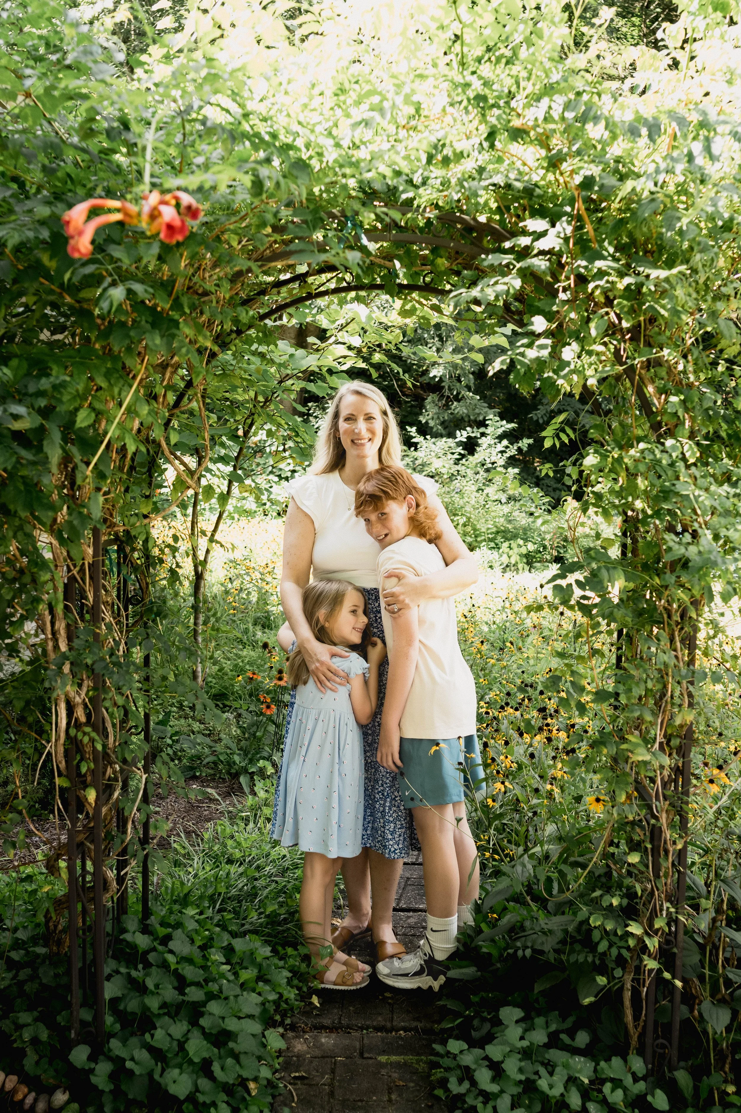 Extended Family Photoshoot at Home_Durham Family Photographer_Outdoor Family Photo Ideas-21.jpg