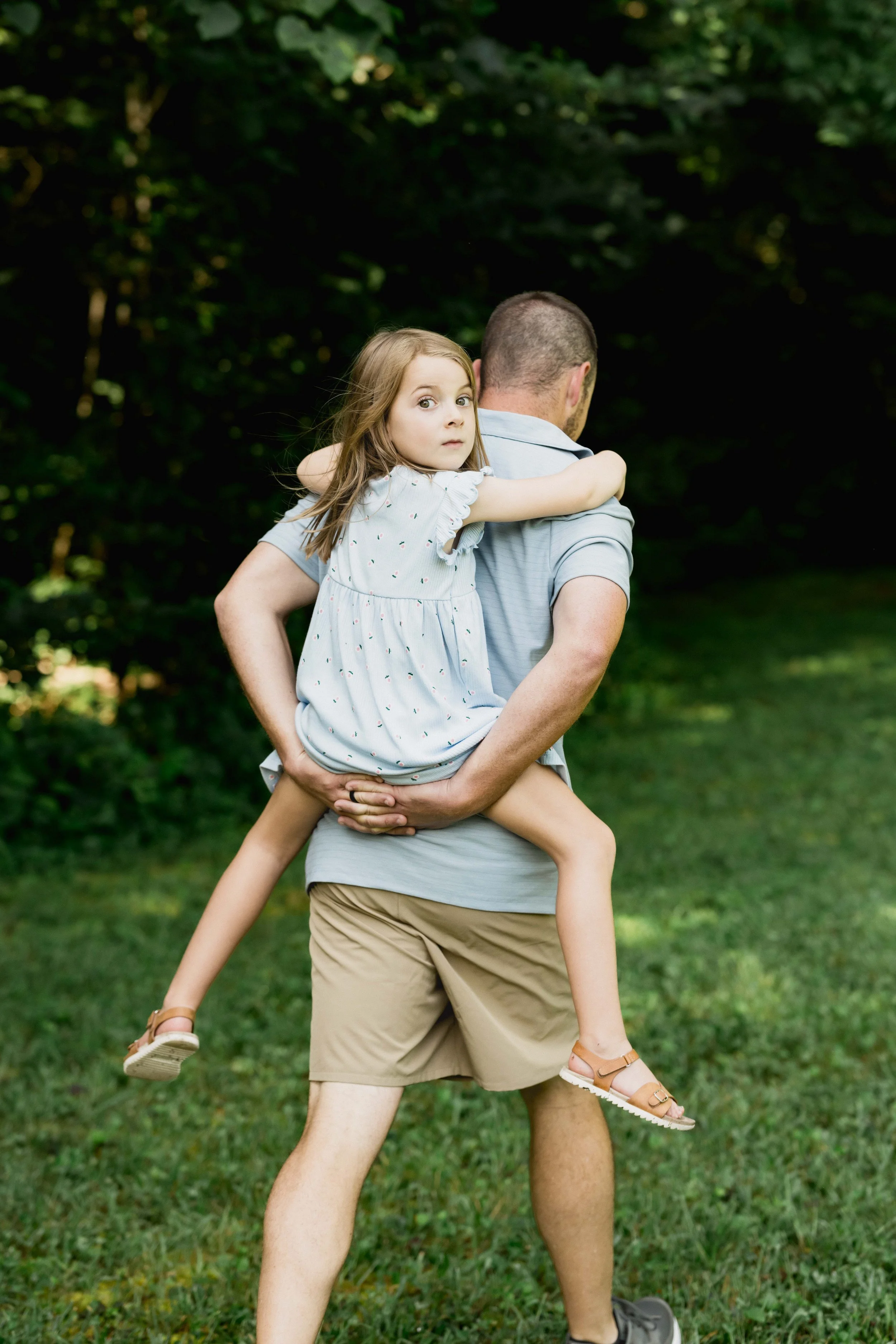 Extended Family Photoshoot at Home_Durham Family Photographer_Outdoor Family Photo Ideas-22.jpg
