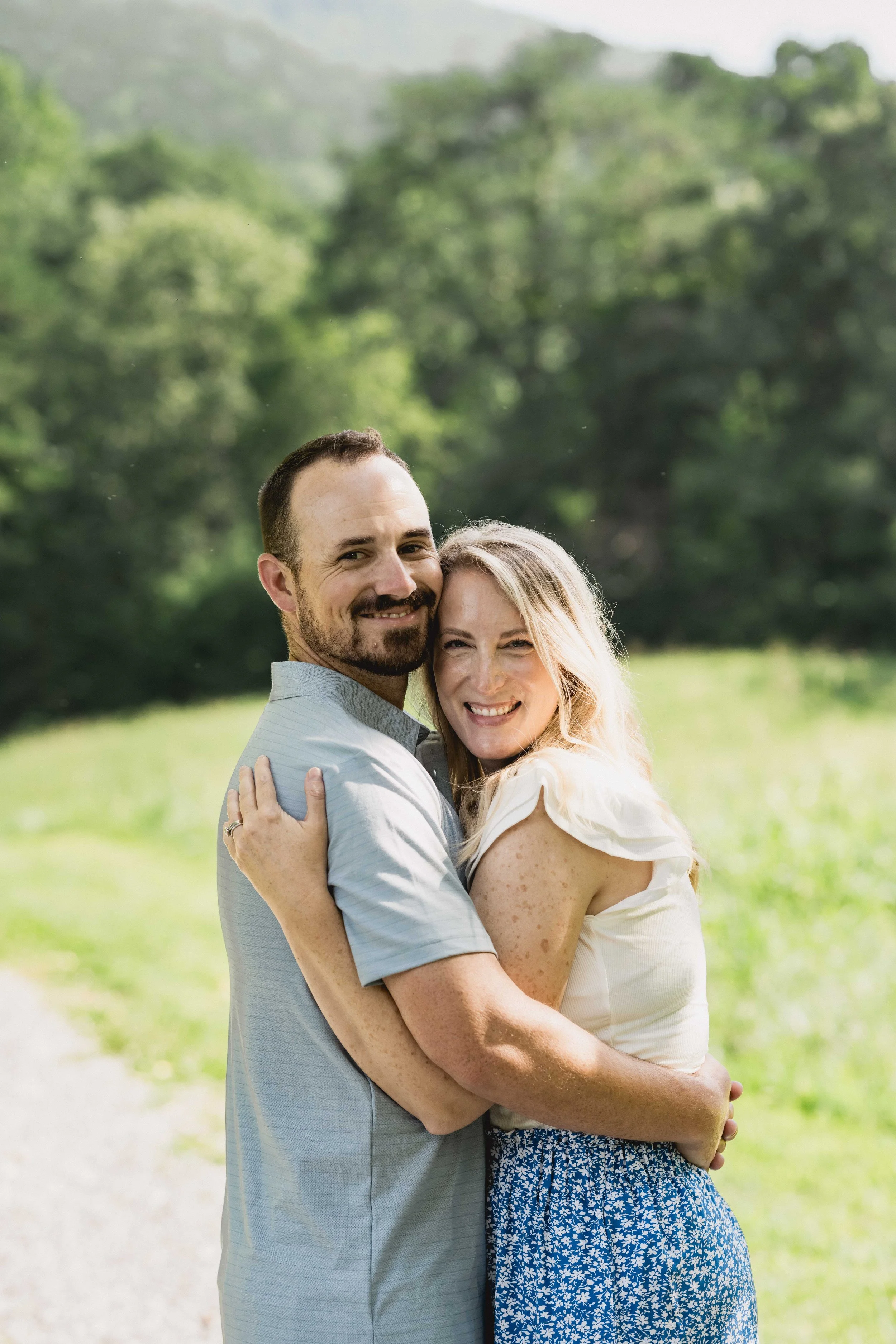 Extended Family Photoshoot at Home_Durham Family Photographer_Outdoor Family Photo Ideas-26.jpg