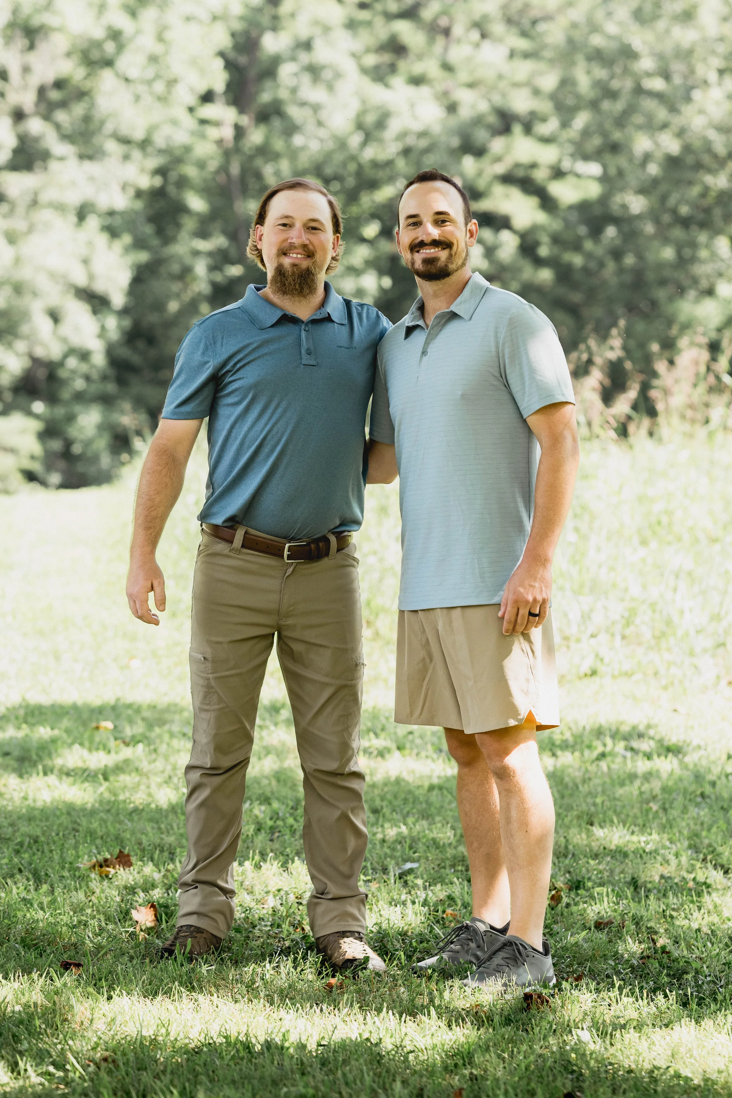 Extended Family Photoshoot at Home_Durham Family Photographer_Outdoor Family Photo Ideas-33.jpg