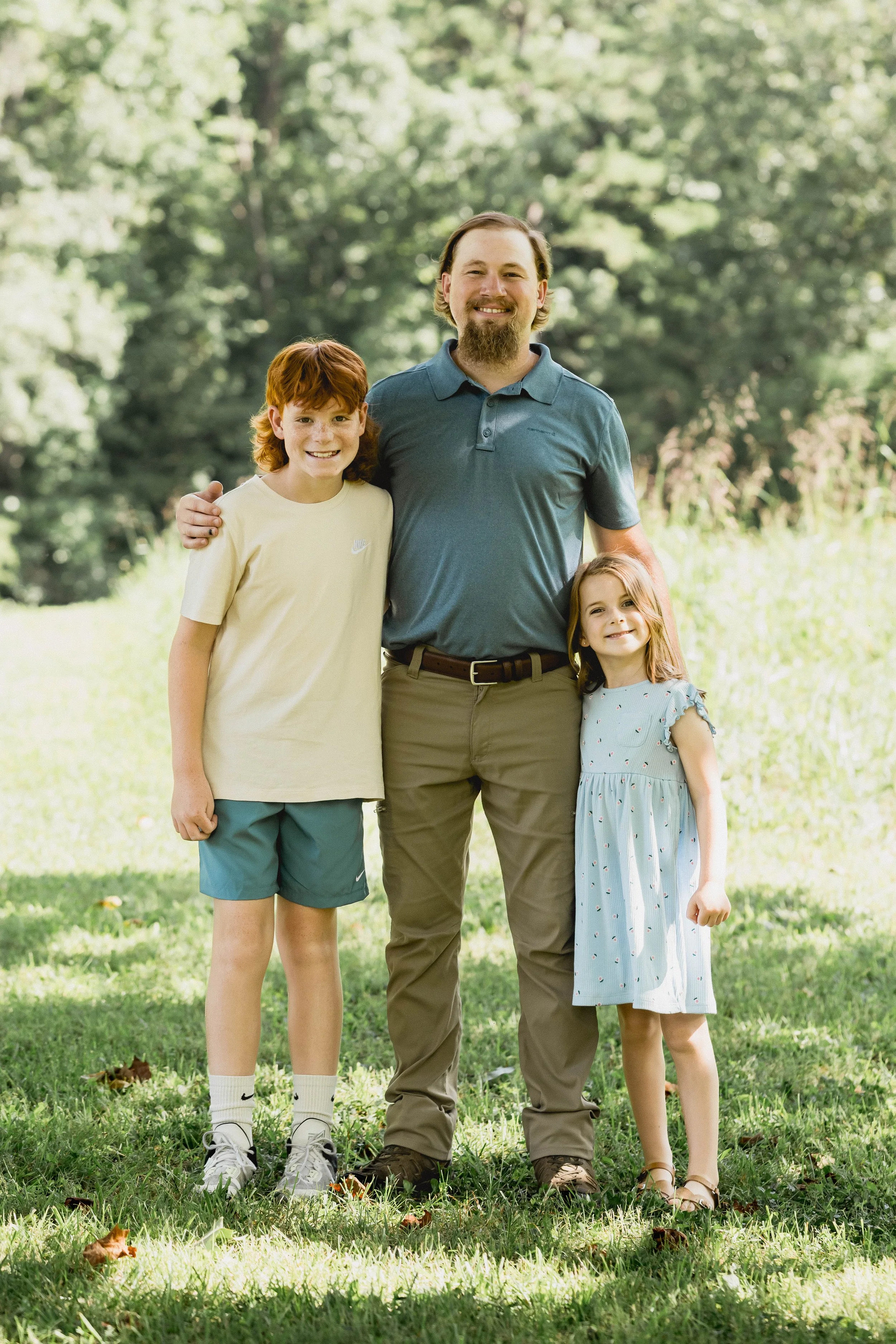 Extended Family Photoshoot at Home_Durham Family Photographer_Outdoor Family Photo Ideas-34.jpg
