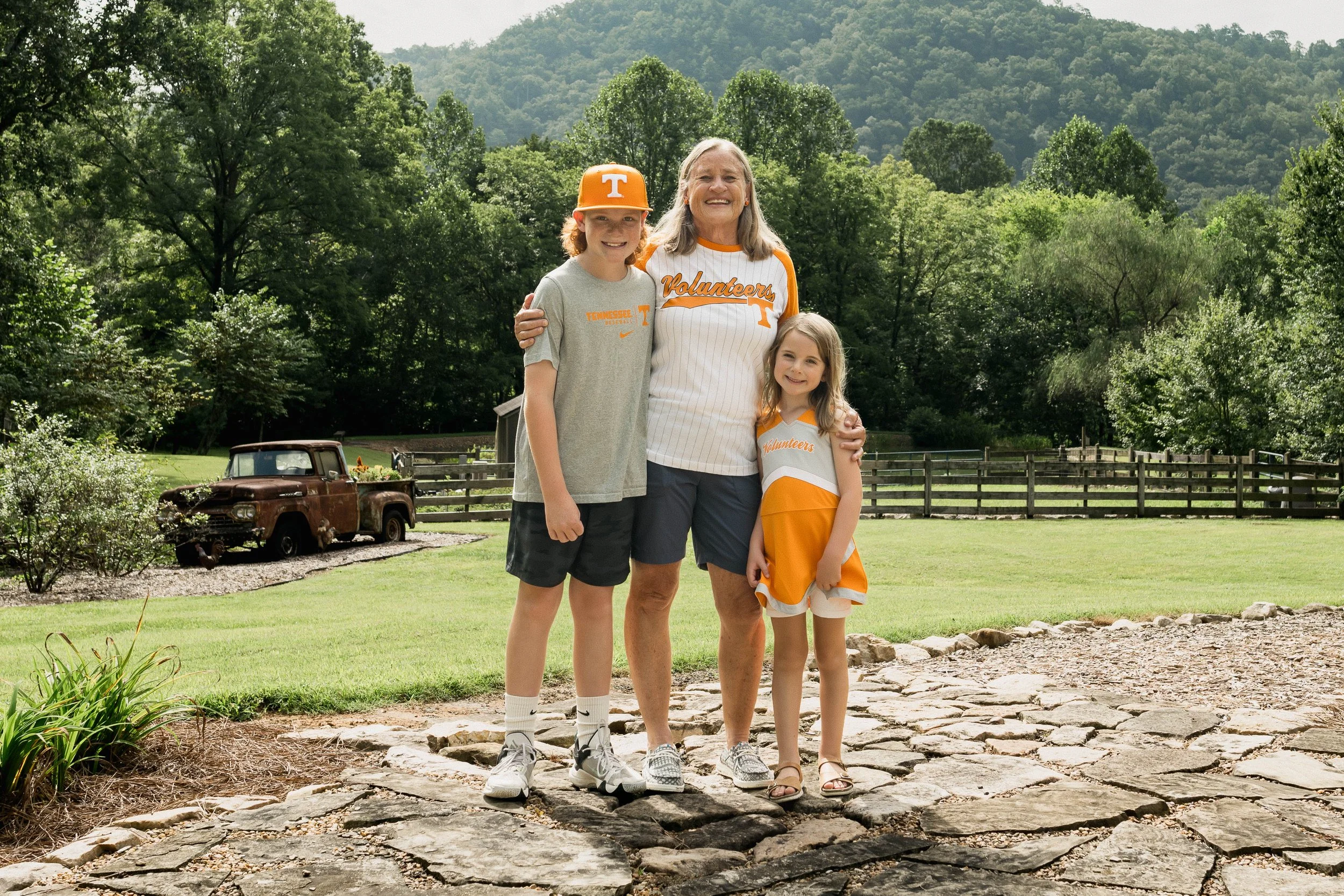 Extended Family Photoshoot at Home_Durham Family Photographer_Outdoor Family Photo Ideas-40.jpg