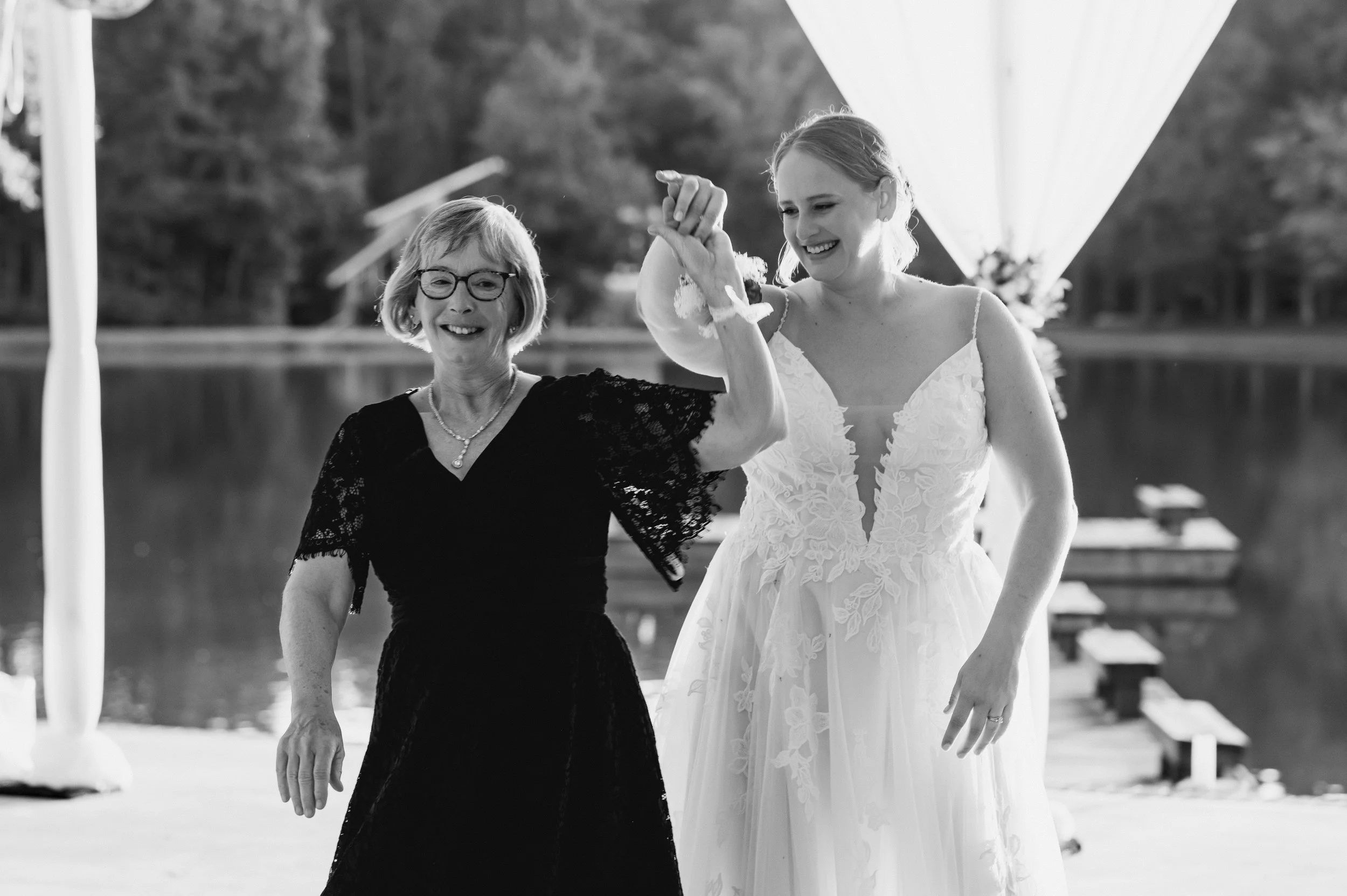 Simple and Vibrant August Wedding at Montague Lake in Raleigh North Carolina Blog 4 6.jpg