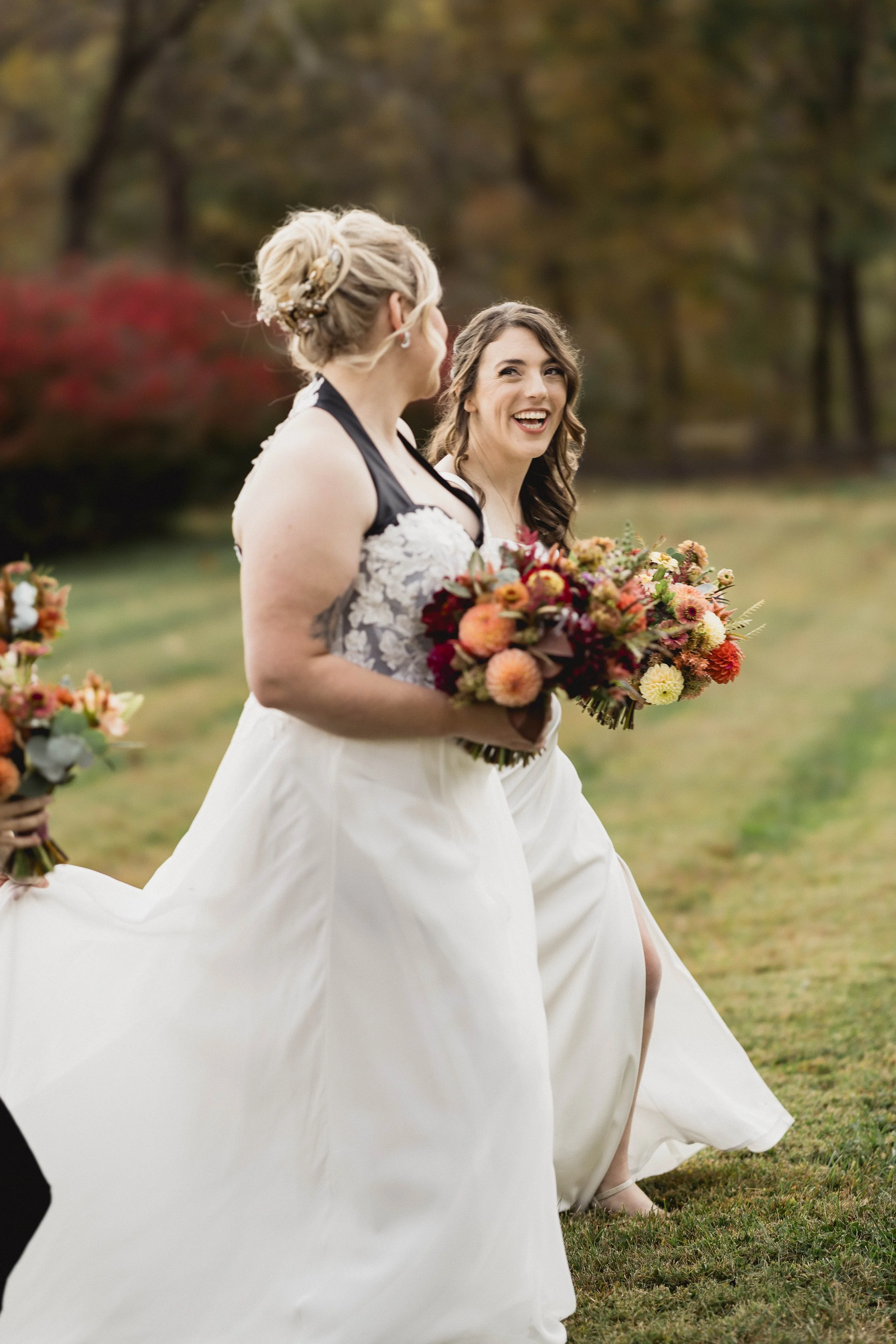 Texas-Meets-North Carolina October Mountain View Wedding at The Crest Center in Asheville, NC_North Carolina Wedding Photographer-64.jpg