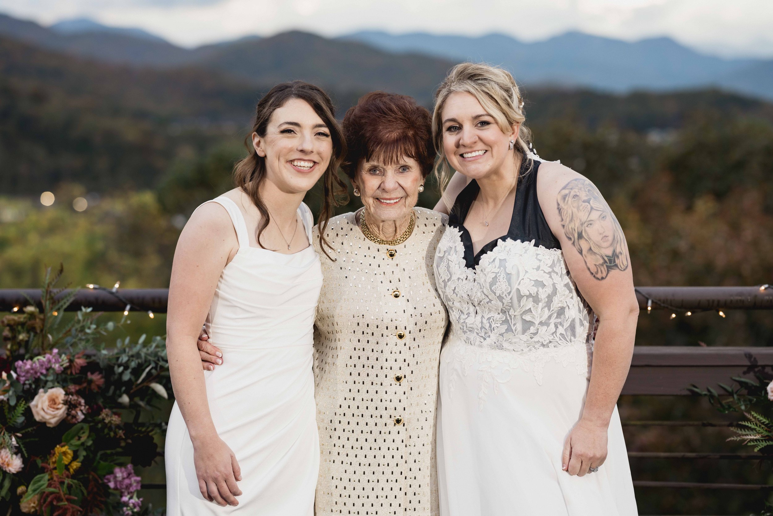 Texas-Meets-North Carolina October Mountain View Wedding at The Crest Center in Asheville, NC_North Carolina Wedding Photographer-131.jpg