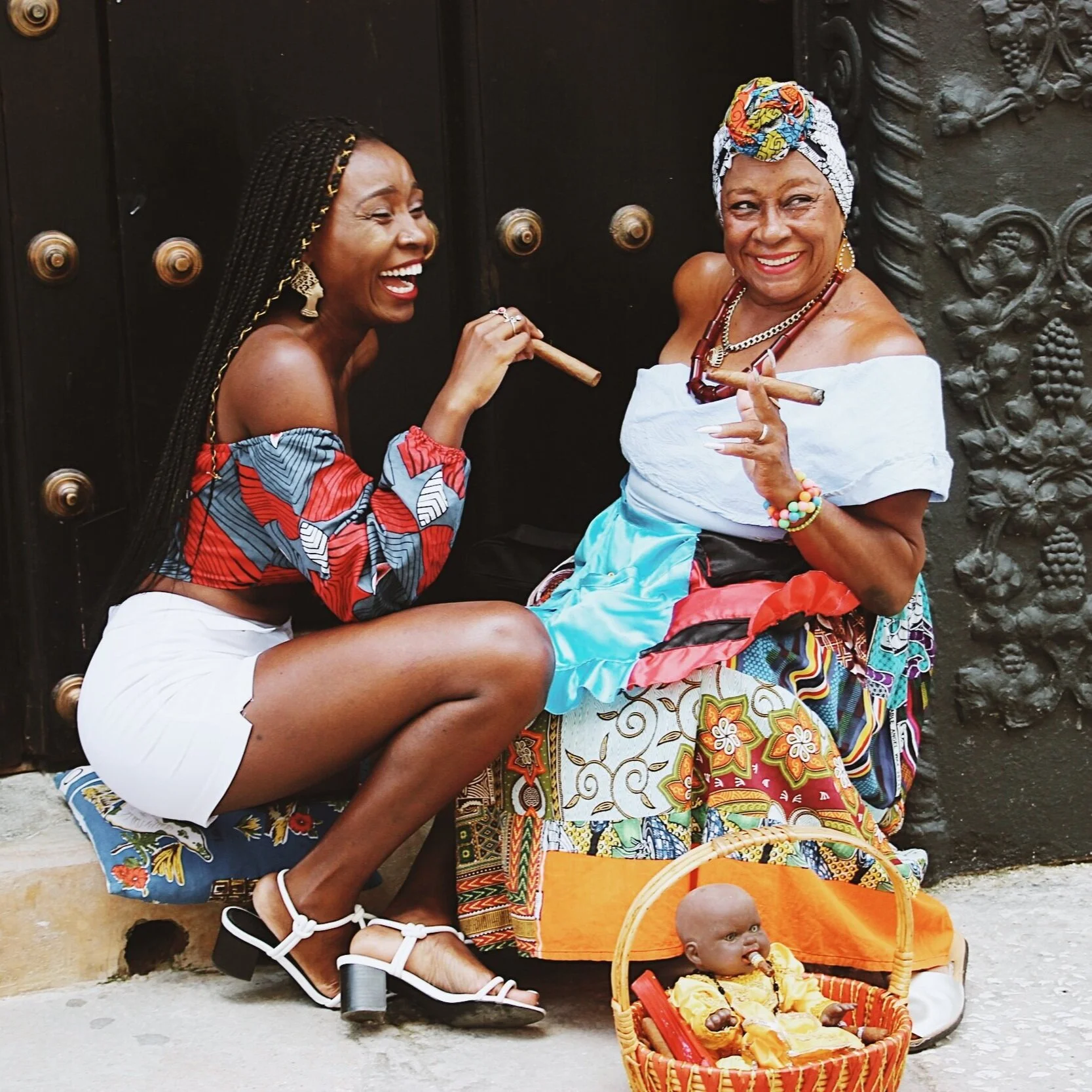 HOW TO KEEP YOUR JOB AND SEE THE WORLD.