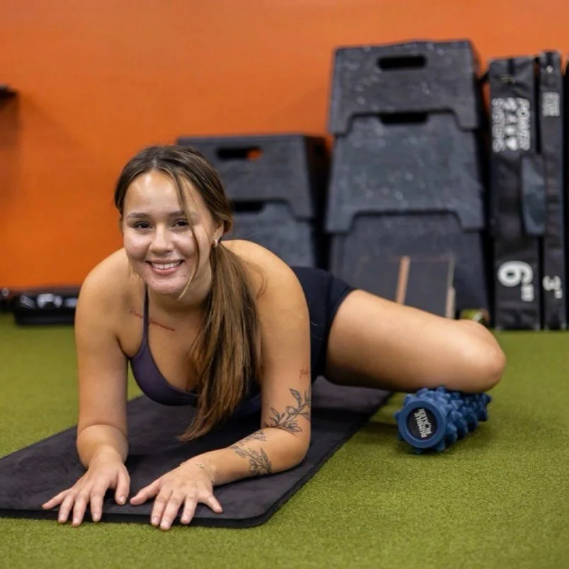 Happy Tuesday! πͺπ½ β¨ Back to it with some much-needed foam rolling after a long weekend. Hope you all took time to rest, reset, and recharge! Let’s move into the week feeling strong and recovered ππ½
•
•
•
•
#OneBodyTraini