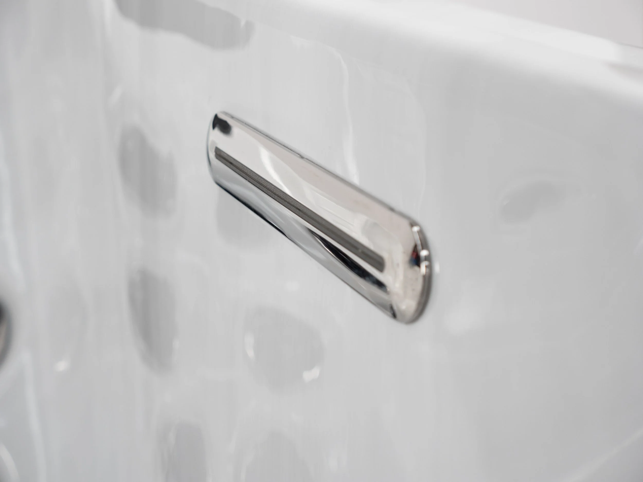 The Social Spa 5 seater Spa Family waterfall