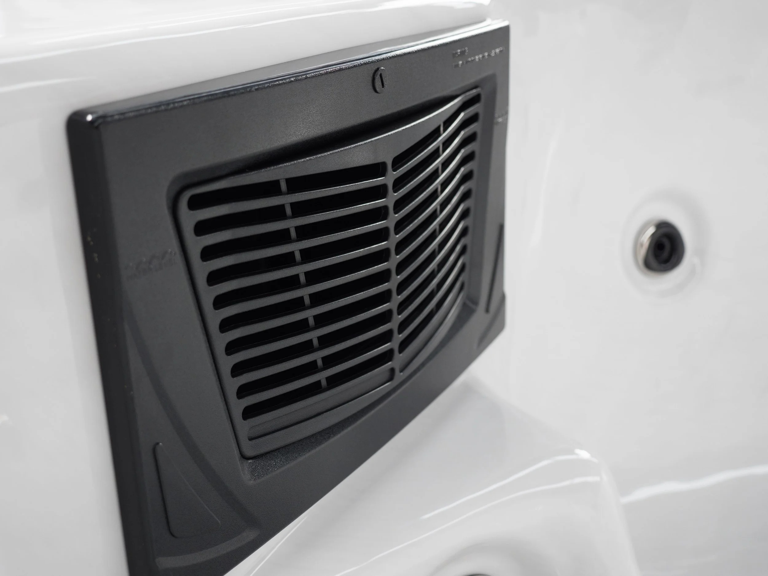 The Social Spa 5 seater Spa Family spa pool filter