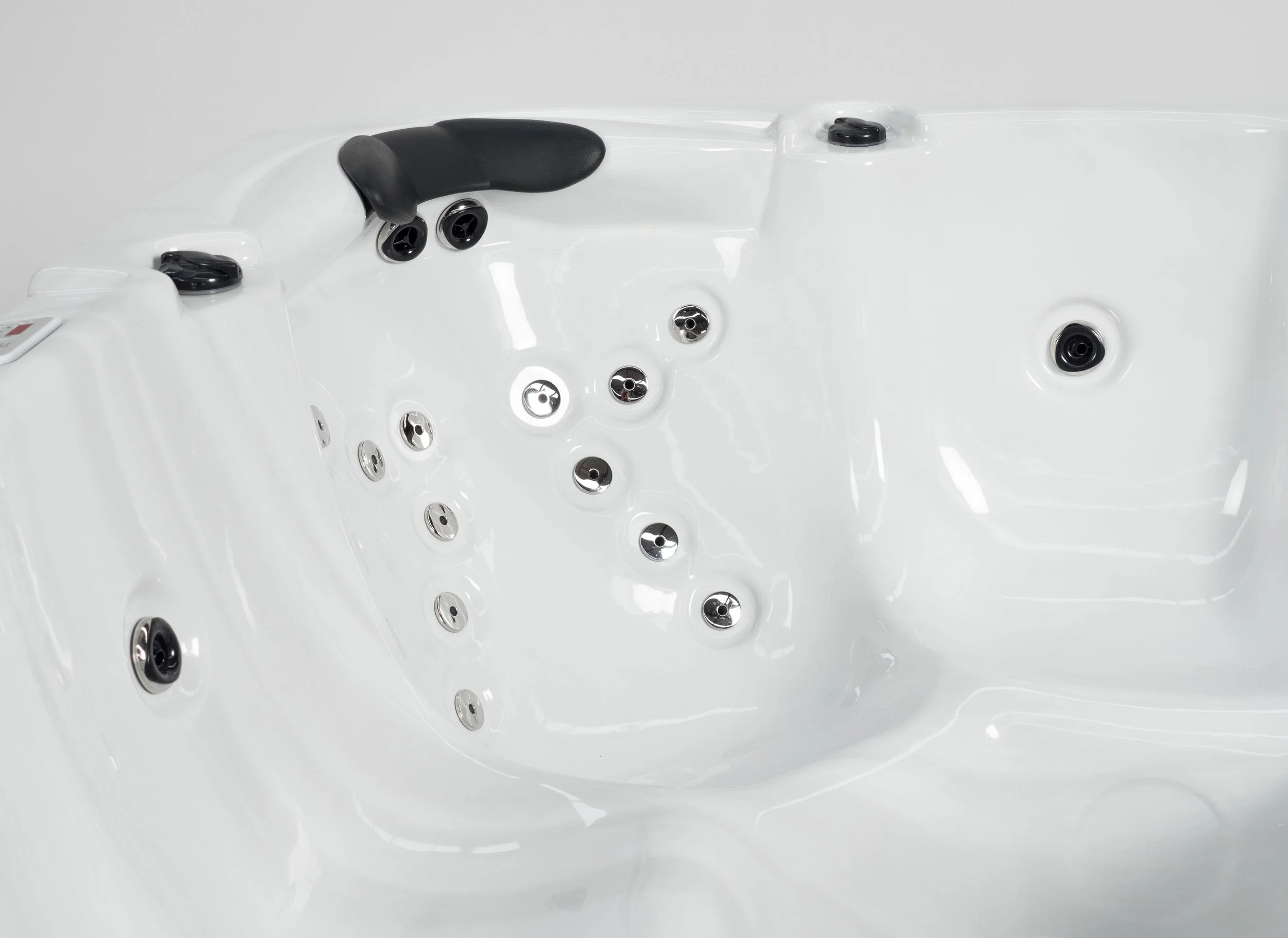 The Social Spa 5 seater Spa Family spa seat