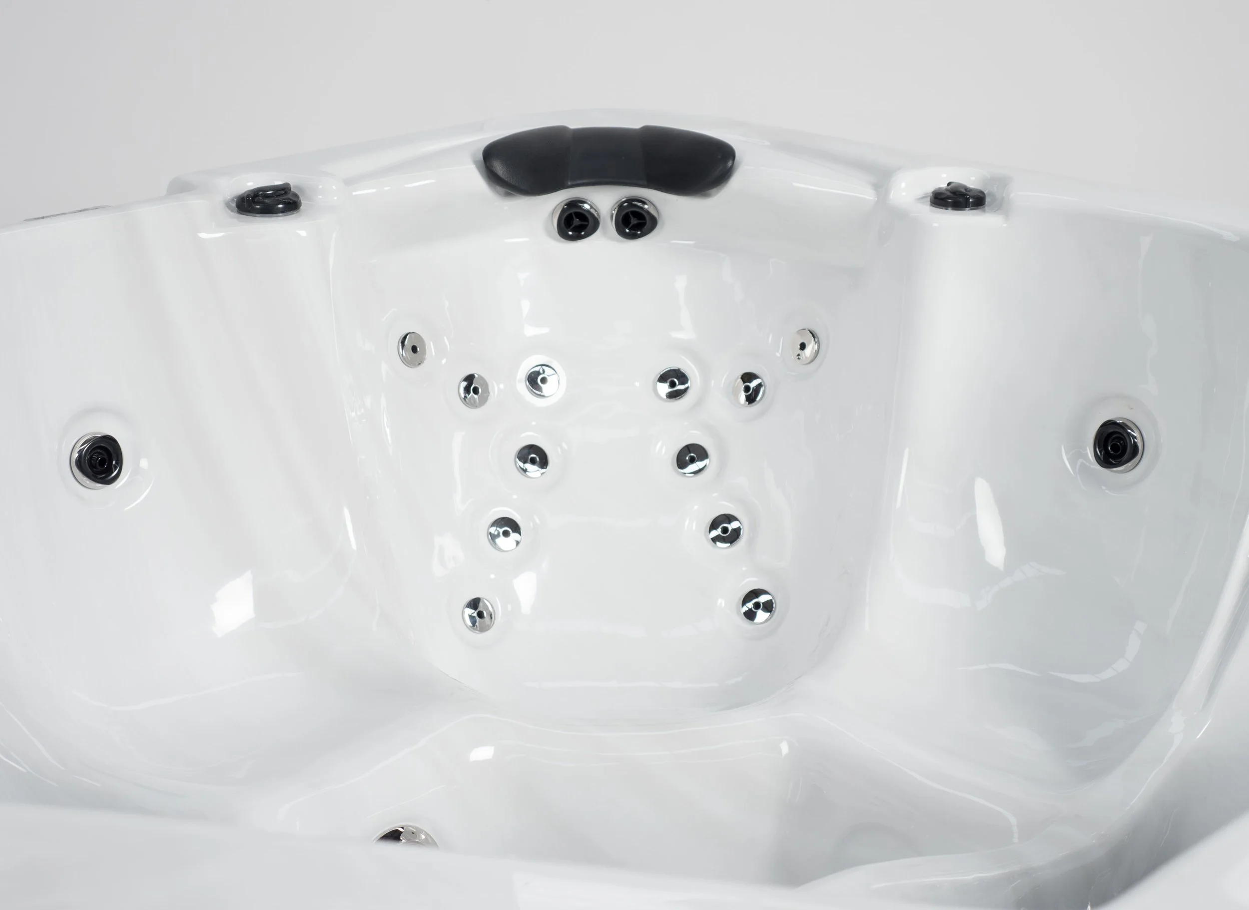 The Social Spa 5 seater Spa Family Synthetic corner seat