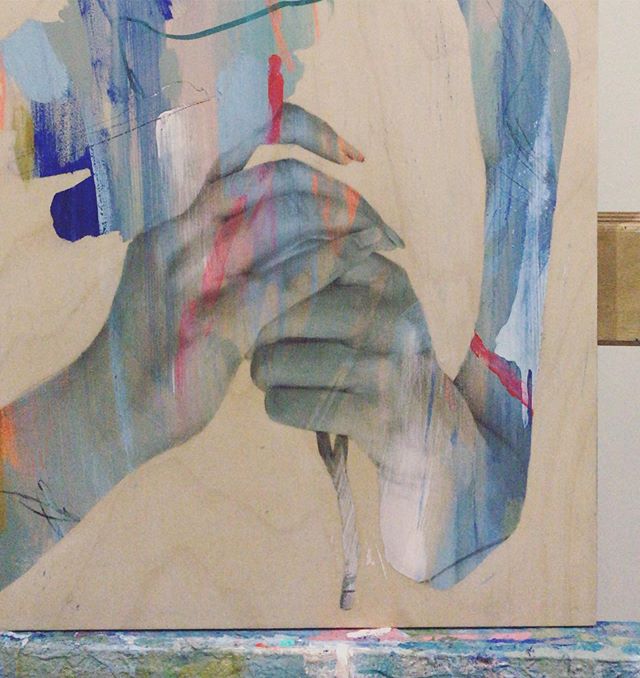 Studio WIP for an upcoming group show - @praiseyou.co held at @lightspacebrisbane on Thurs 22nd August. Praise You is an all female art show shining the light on body positivity. Stoked to be a part of it!The event supports @thebutterflyfoundation with 100% of profits going to the foundation. Presented by legend Alex Saba of @lusidart and @une_piece 💘 #praiseyouau #womencelebratingwomen