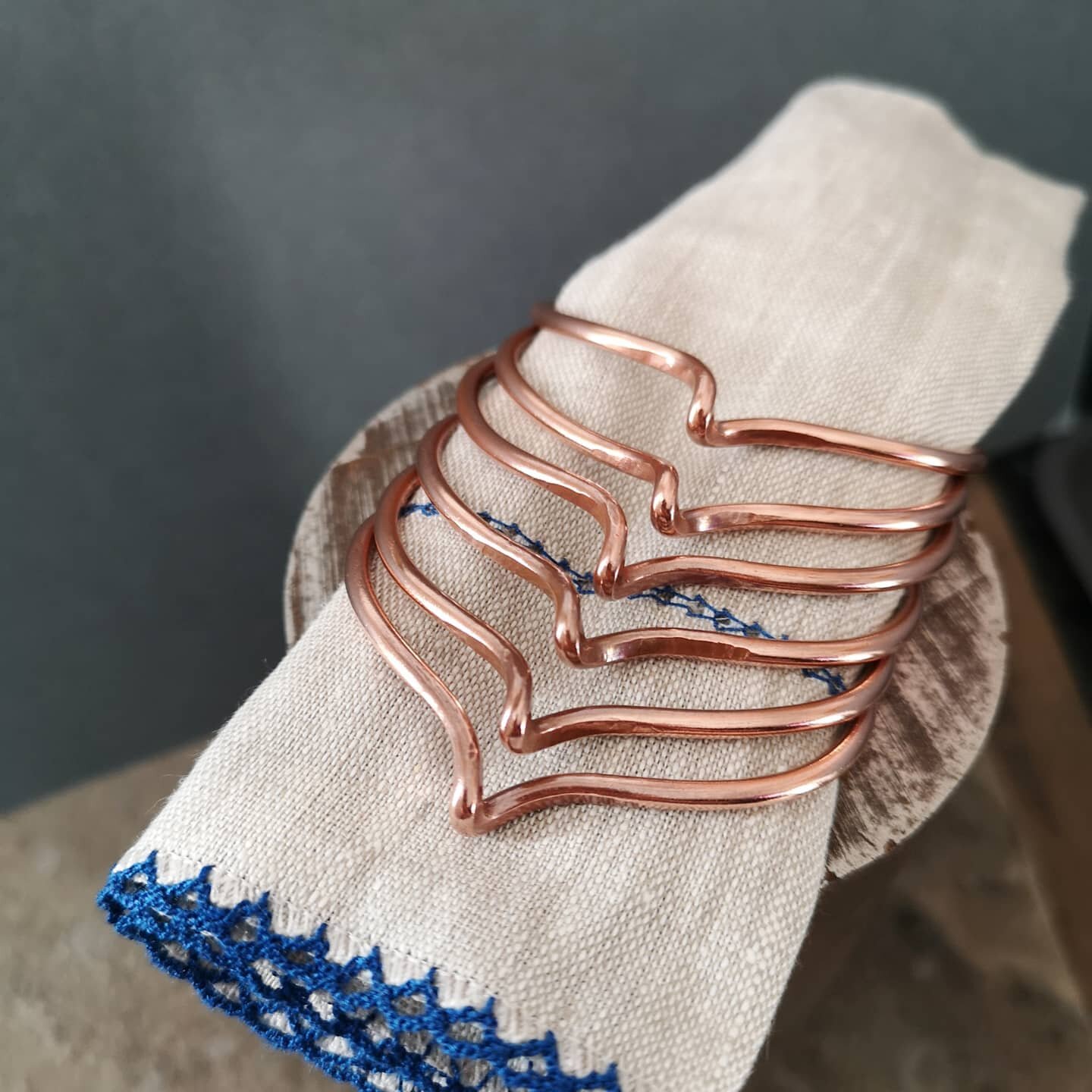 Simple copper cuff bracelets.

#valmontstudio #copper #bracelet #cuff #maker #metalsmith #madeinleeds
