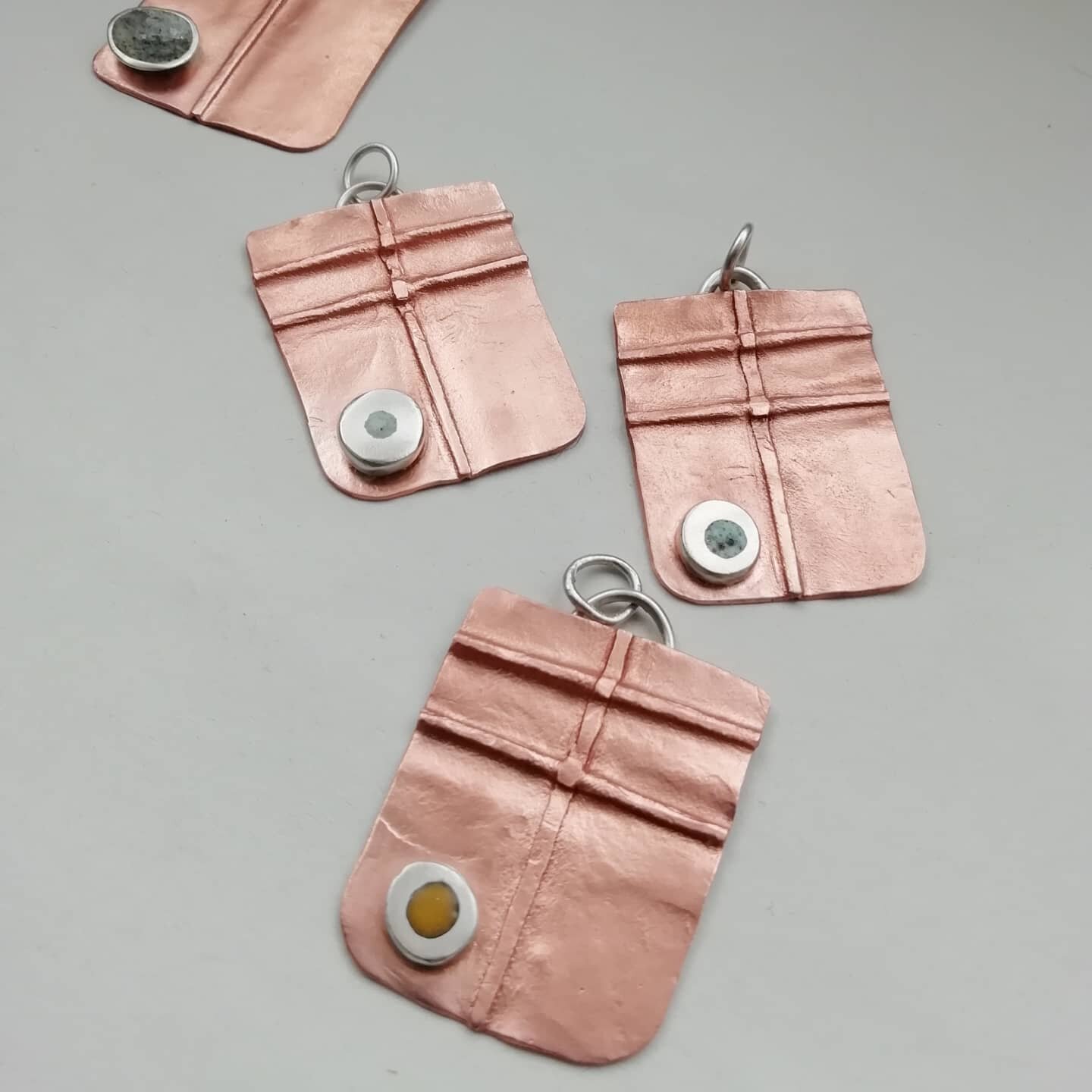 Copper pendants with a hint of silver and enamel. I'll be taking a couple to @artsmix1
Tomorrow.

#valmontstudio #artsmix #copper #enamel #silver #pendant #metalsmith #jewellerydesign #jewellery #maker #madeinleeds