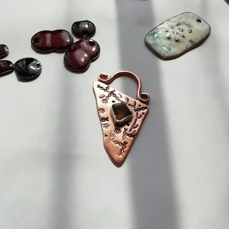 A new piece for @artsmix1 this Saturday. Copper, silver and seaglass.

#valmontstudio #copper #seaglass #silver #jewellerydesign #jewellery #metalsmith #maker #madeinleeds