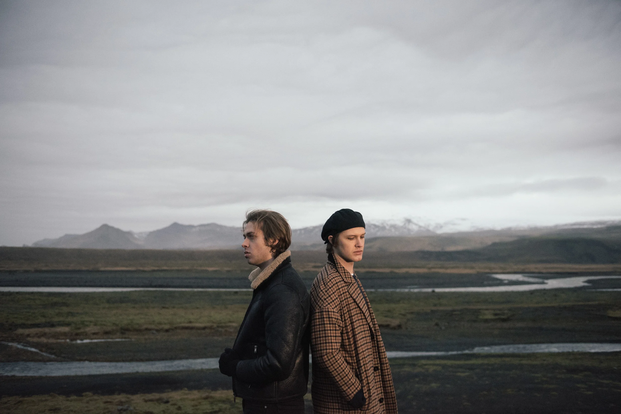 The Modern Strangers release bewitching new single ‘Magic Hour’ out May 17th through Hoolay Records