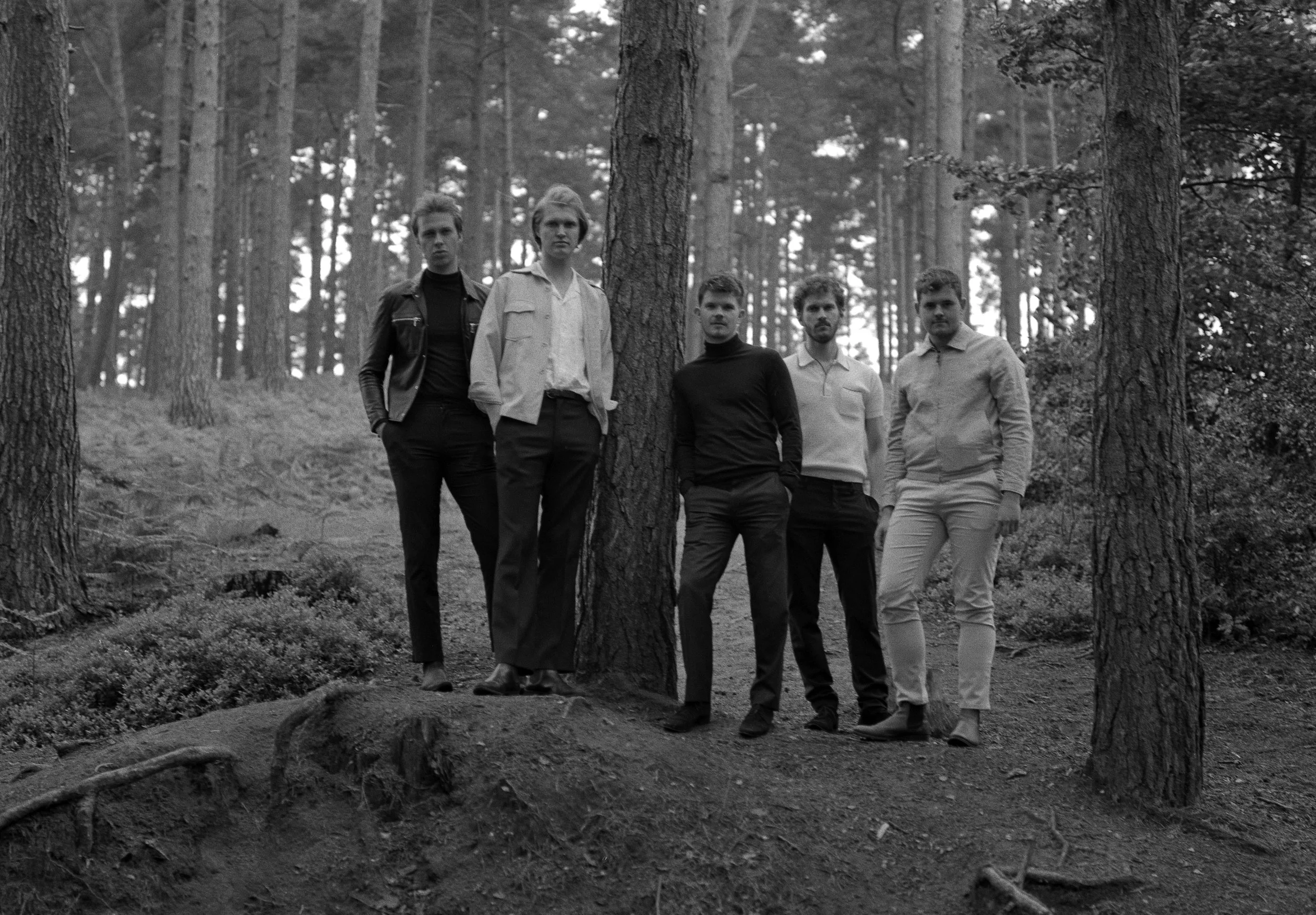 The Modern Strangers ‘Visions EP’ released on July 12th through Hoolay Records