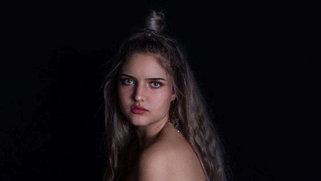TATUM’s debut EP Bloodsport out on May 22nd is a collection of songs about the trials and tribulations of heartbreak